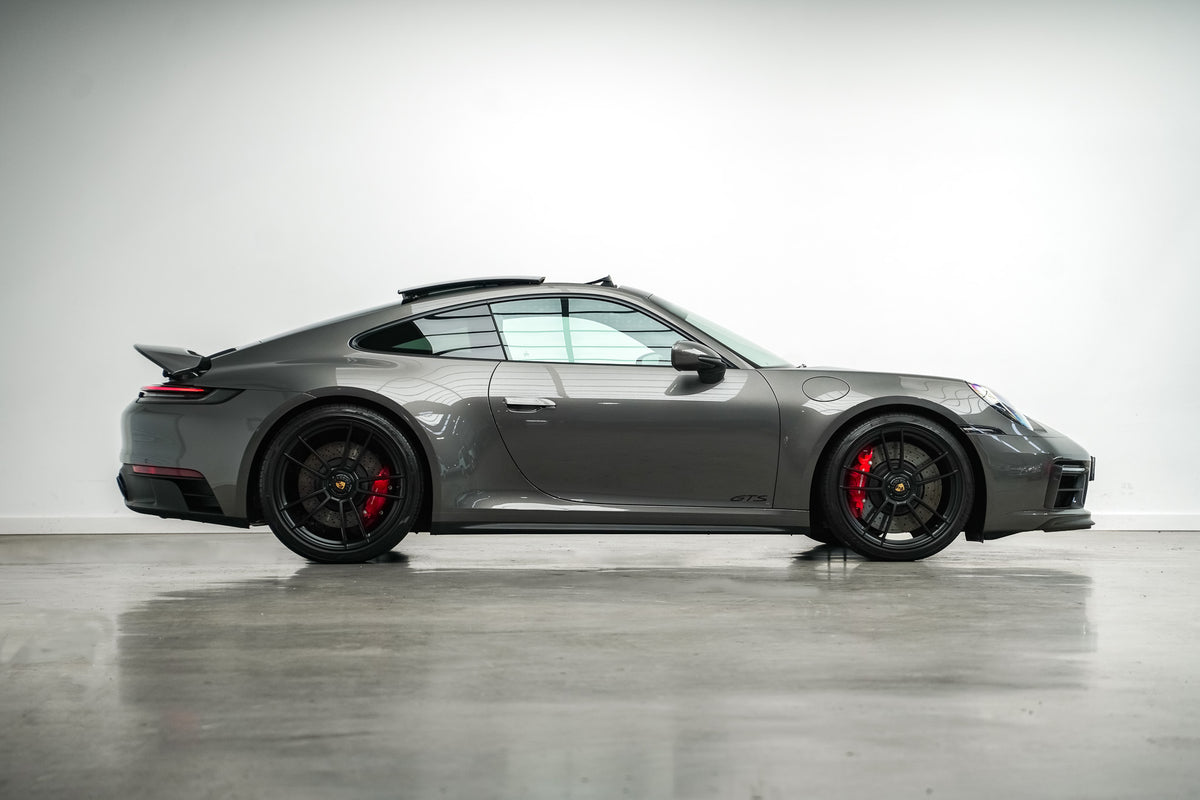 2023 Porsche 992 Carrera 4 GTS