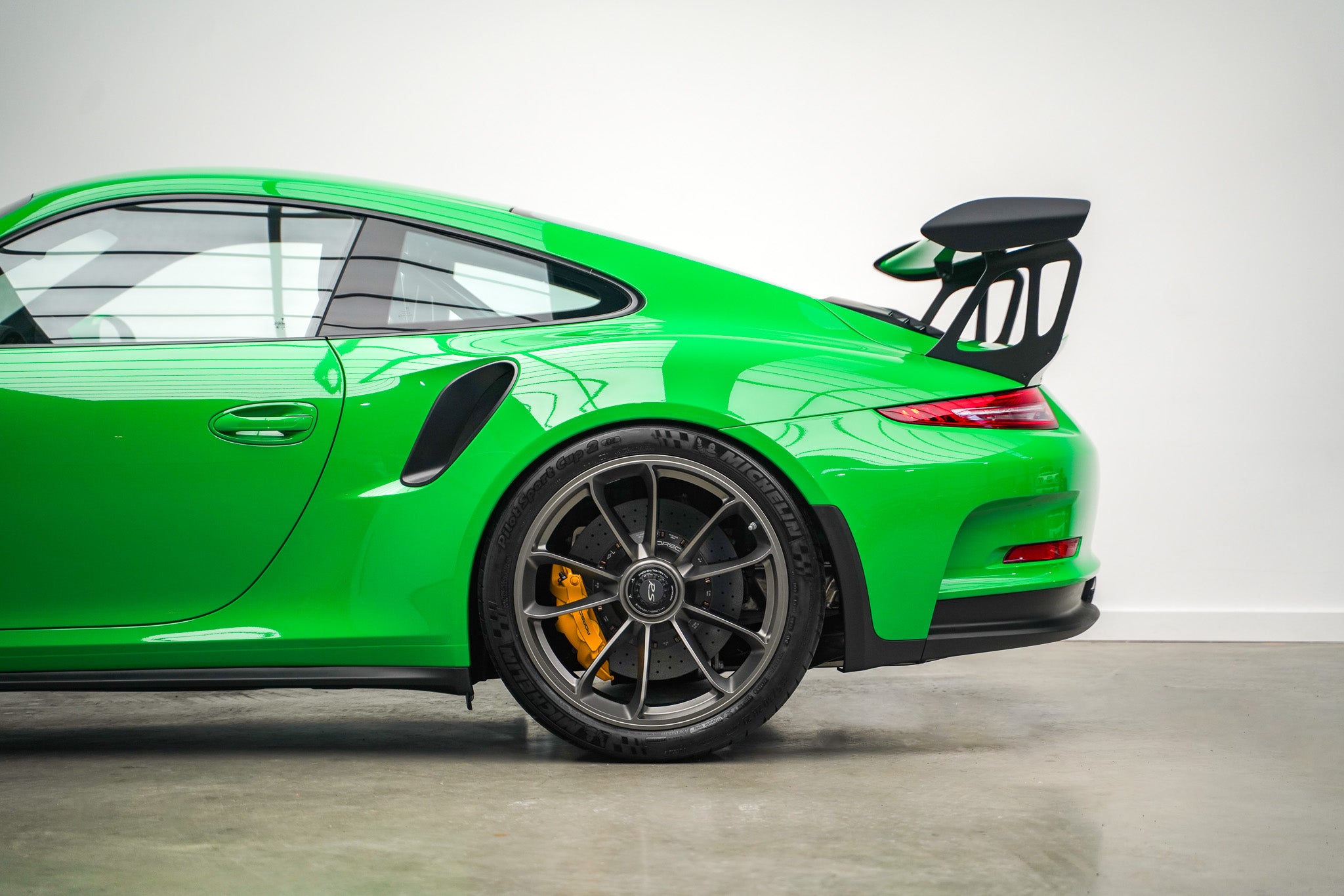 2016 Porsche 991.1 GT3 RS (Delivery Mileage)
