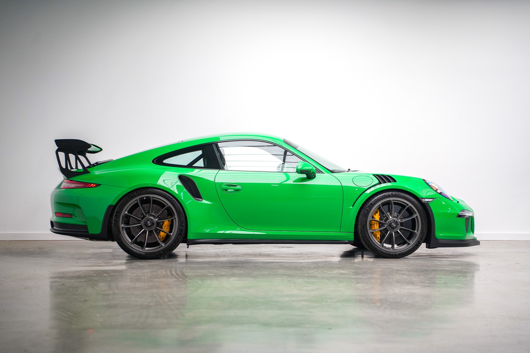 2016 Porsche 991.1 GT3 RS (Delivery Mileage)