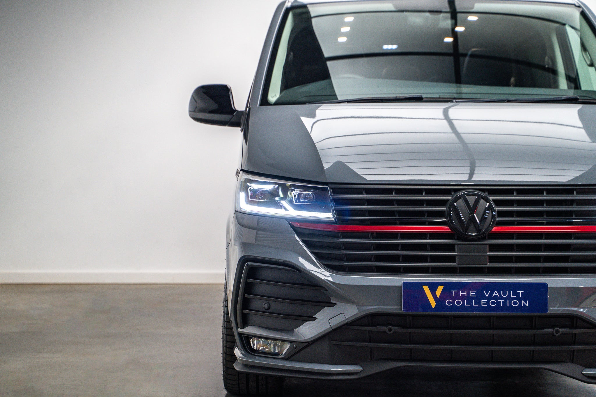 2024 Volkswagen Transporter Sportline Black Edition