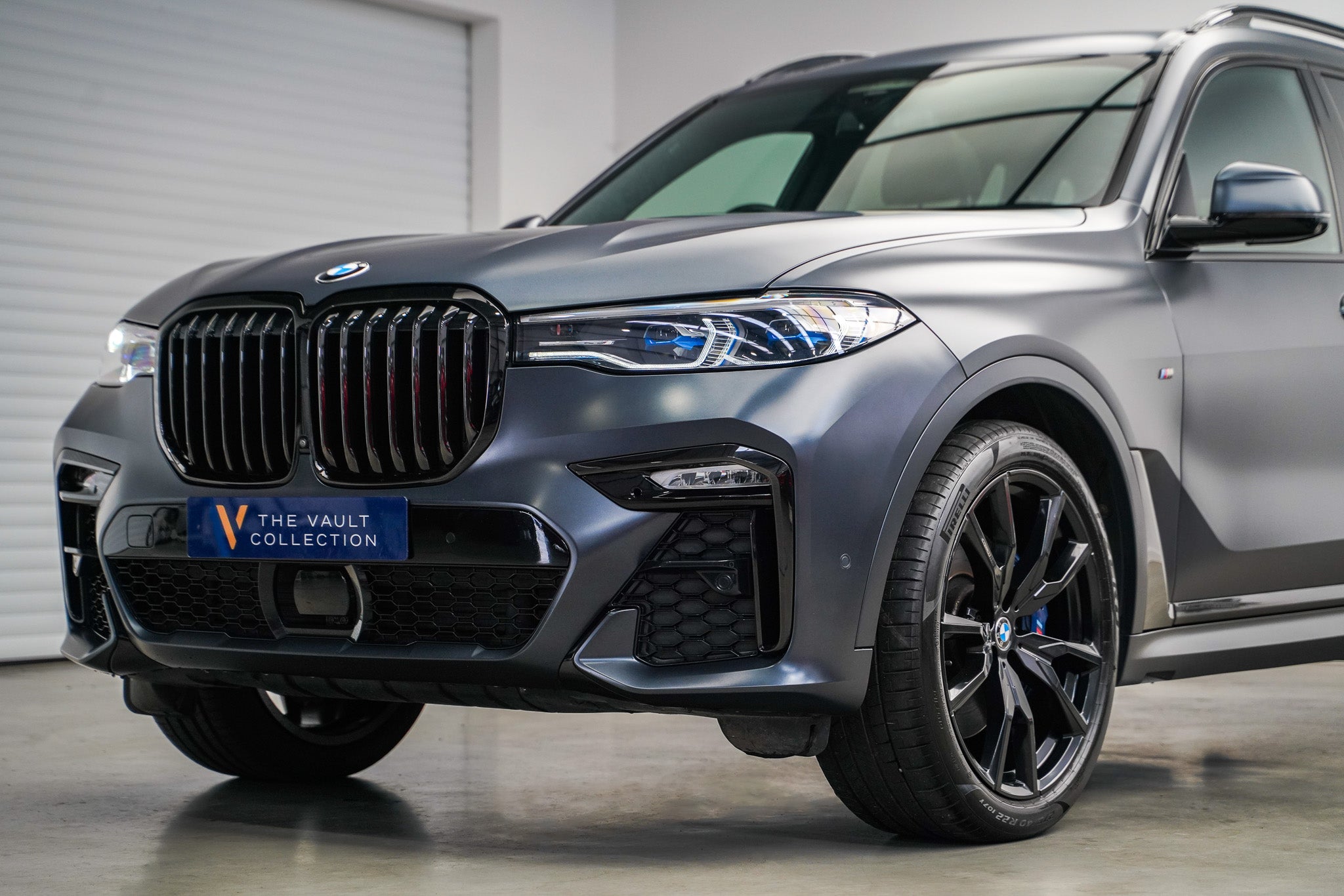 2020 BMW X7 M50i Dark Shadow Edition