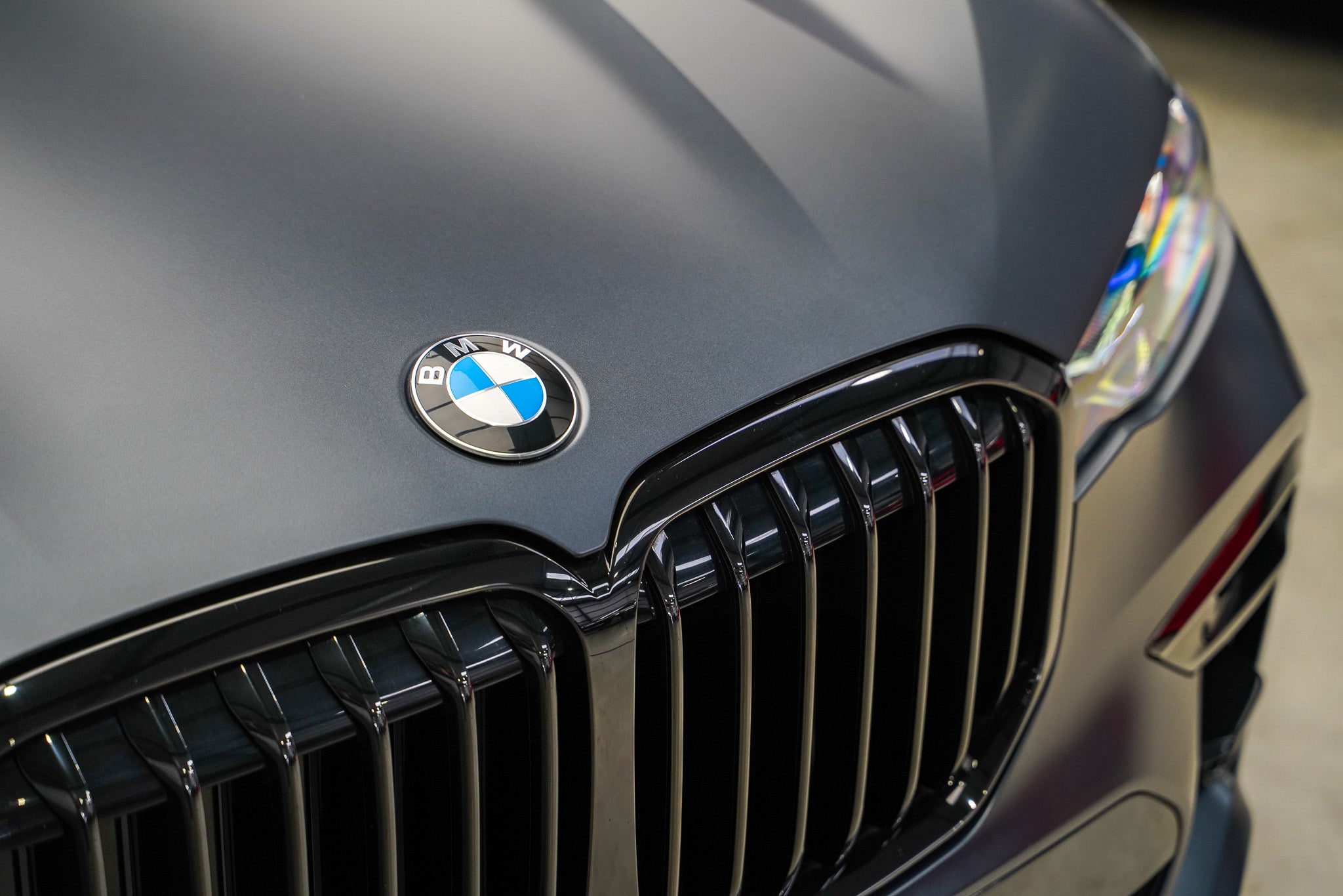 2020 BMW X7 M50i Dark Shadow Edition