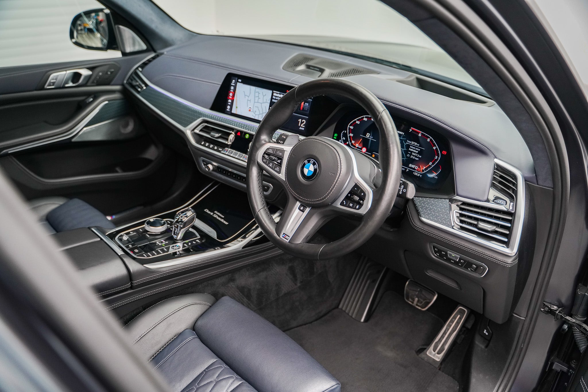 2020 BMW X7 M50i Dark Shadow Edition