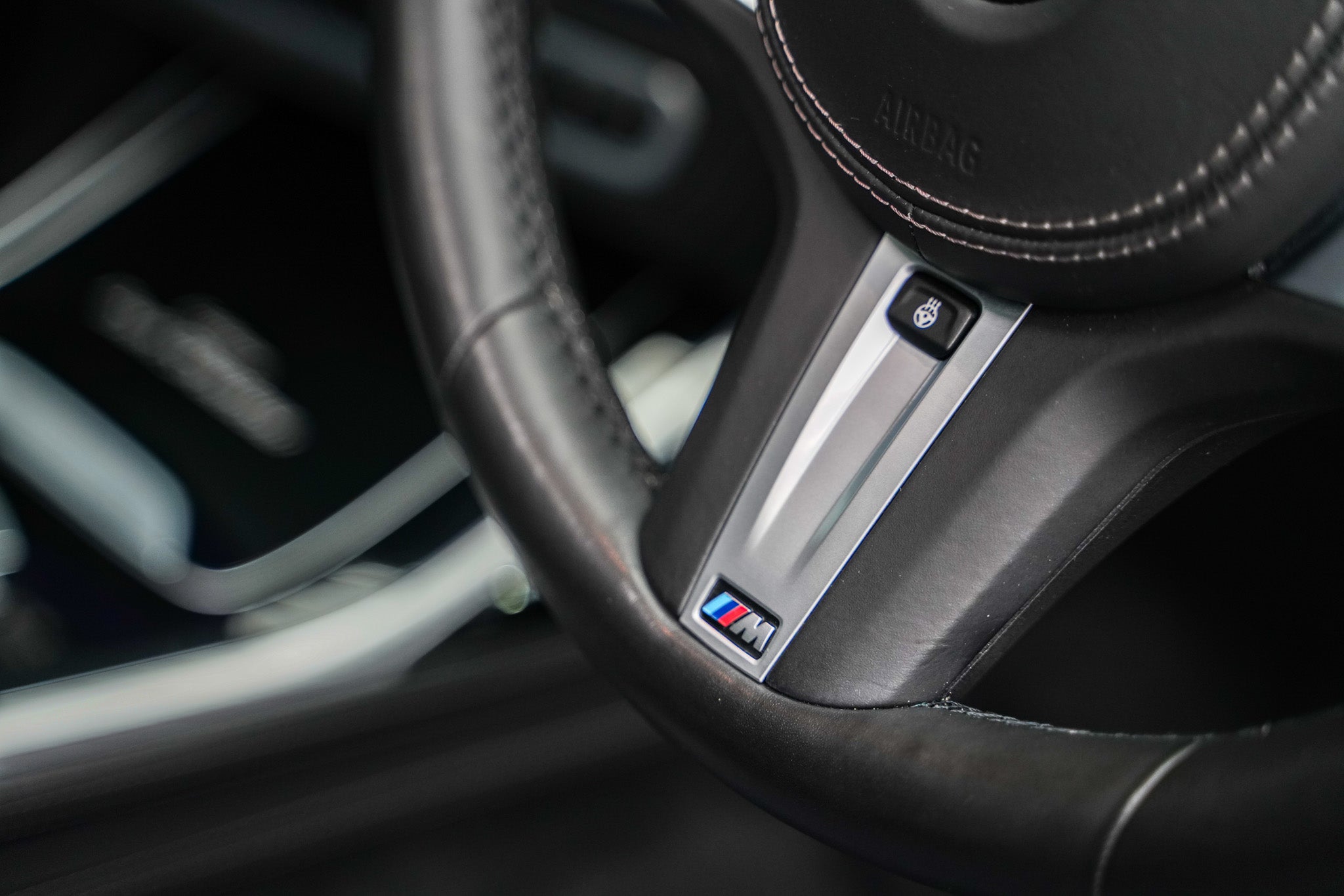 2020 BMW X7 M50i Dark Shadow Edition