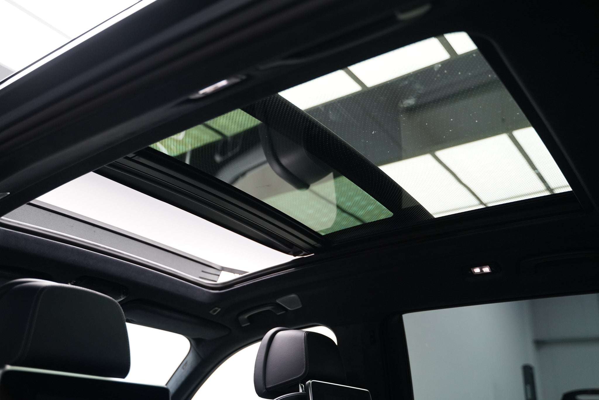 2020 BMW X7 M50i Dark Shadow Edition