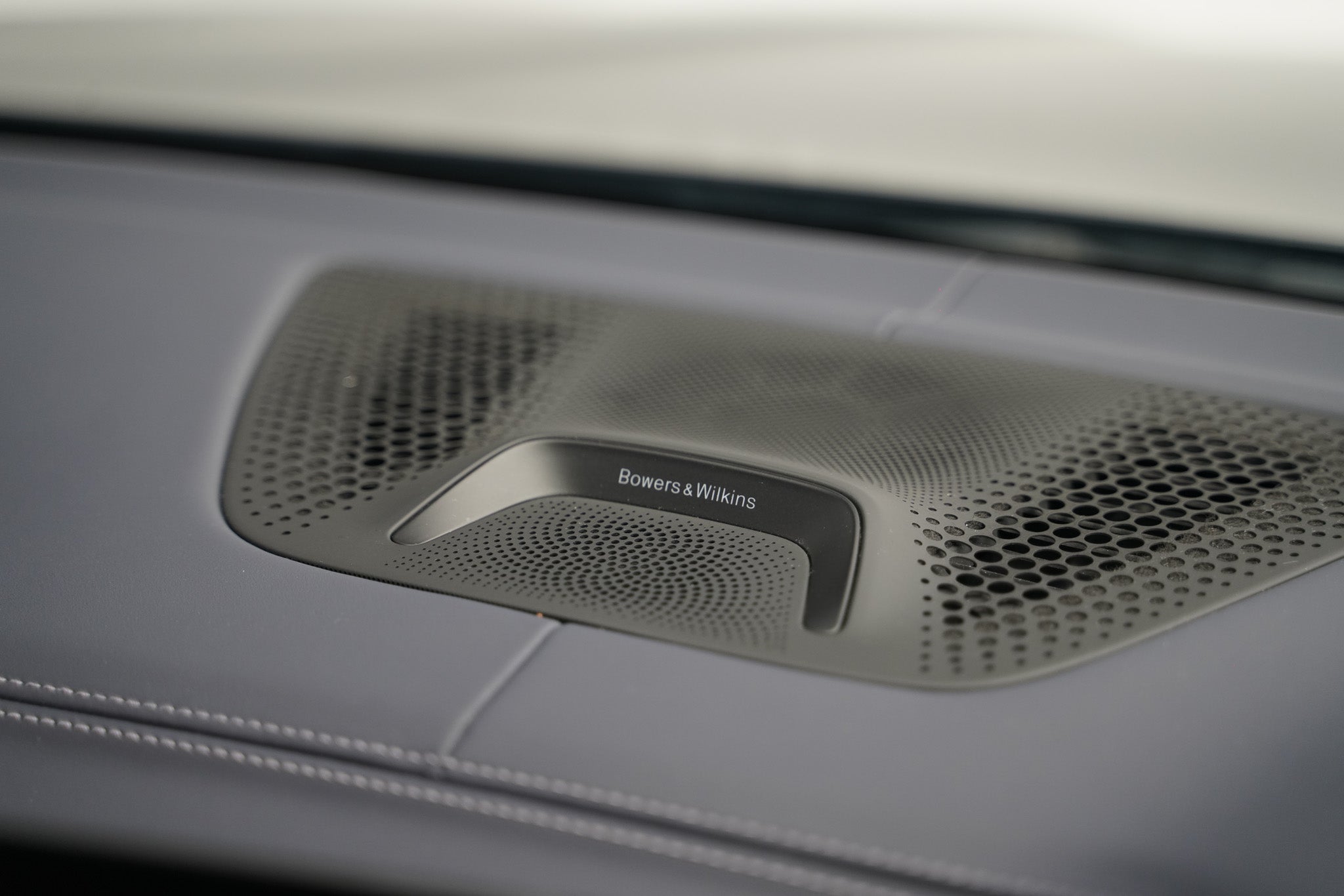 2020 BMW X7 M50i Dark Shadow Edition