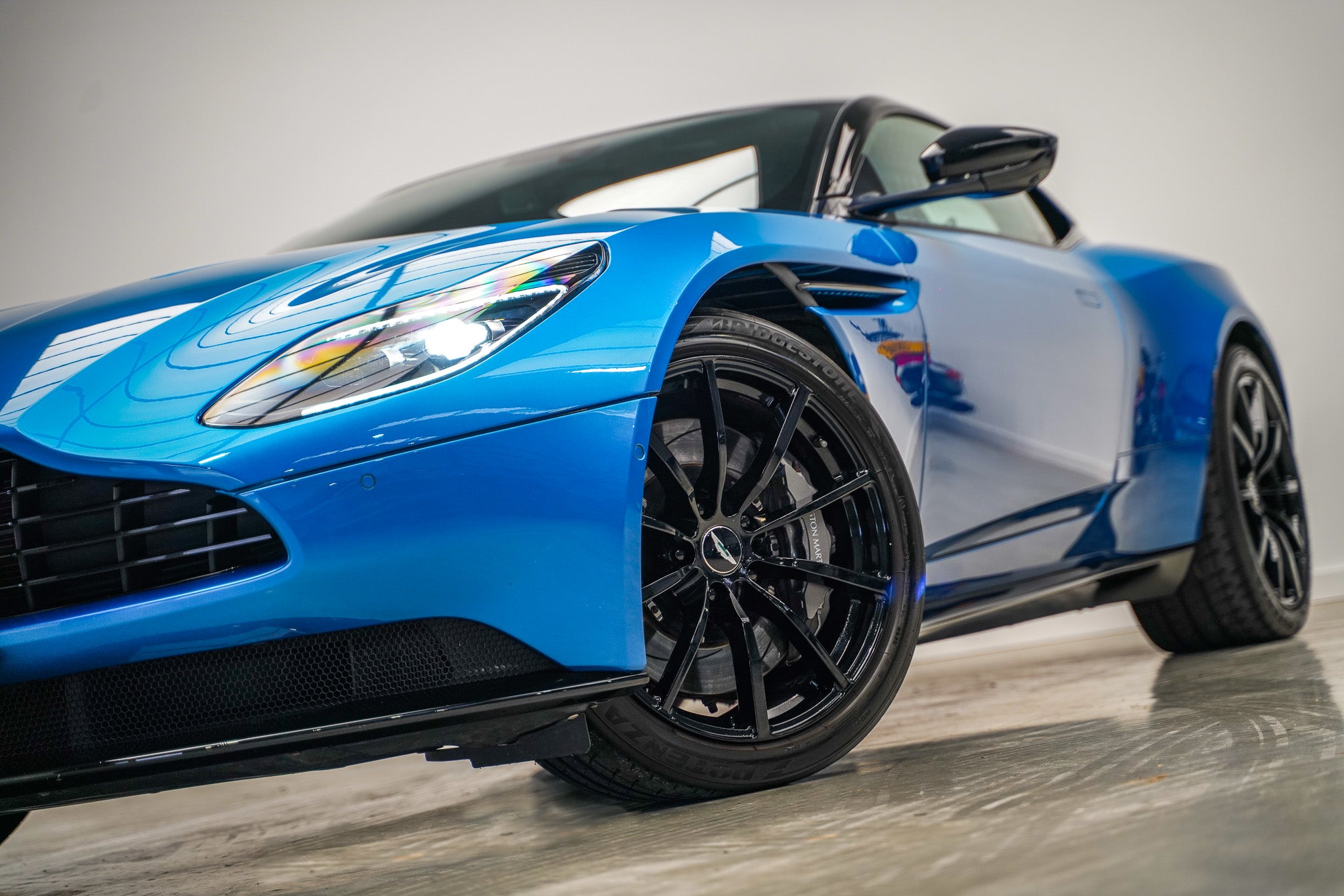 2019 Aston Martin DB11 AMR