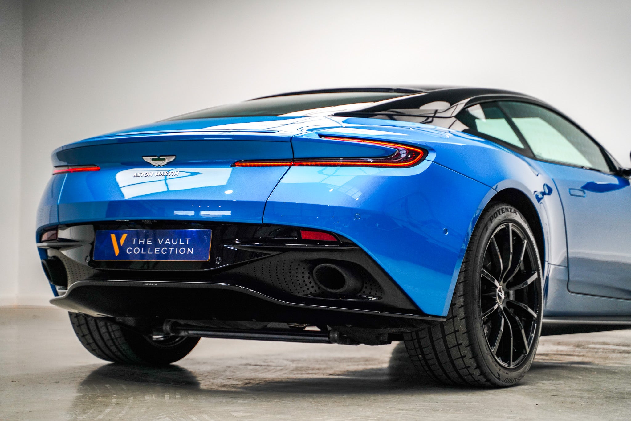 2019 Aston Martin DB11 AMR