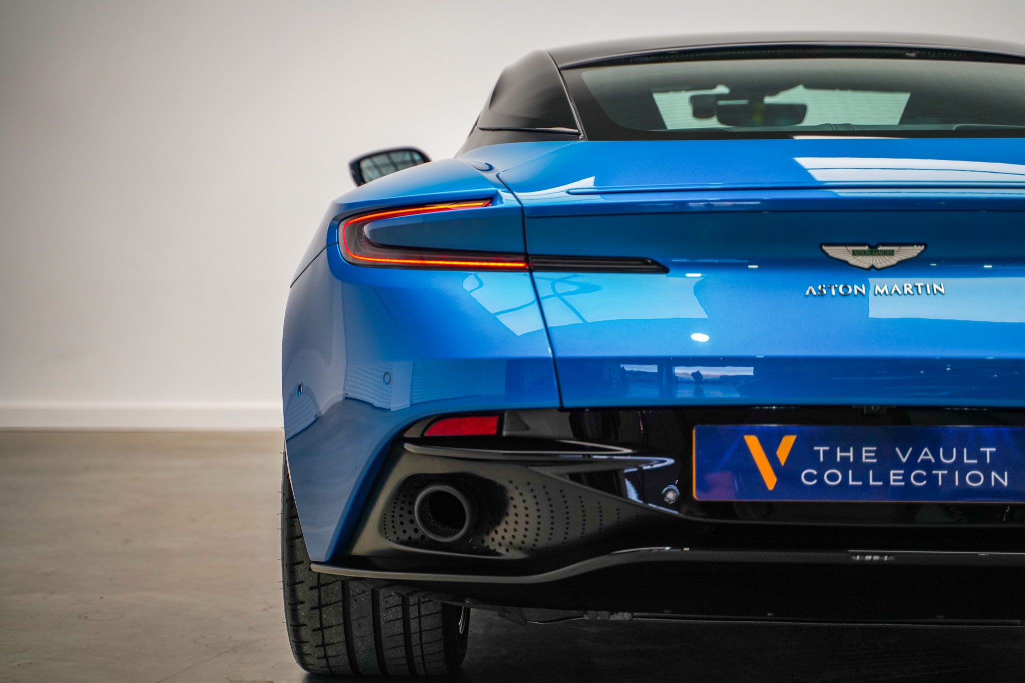 2019 Aston Martin DB11 AMR