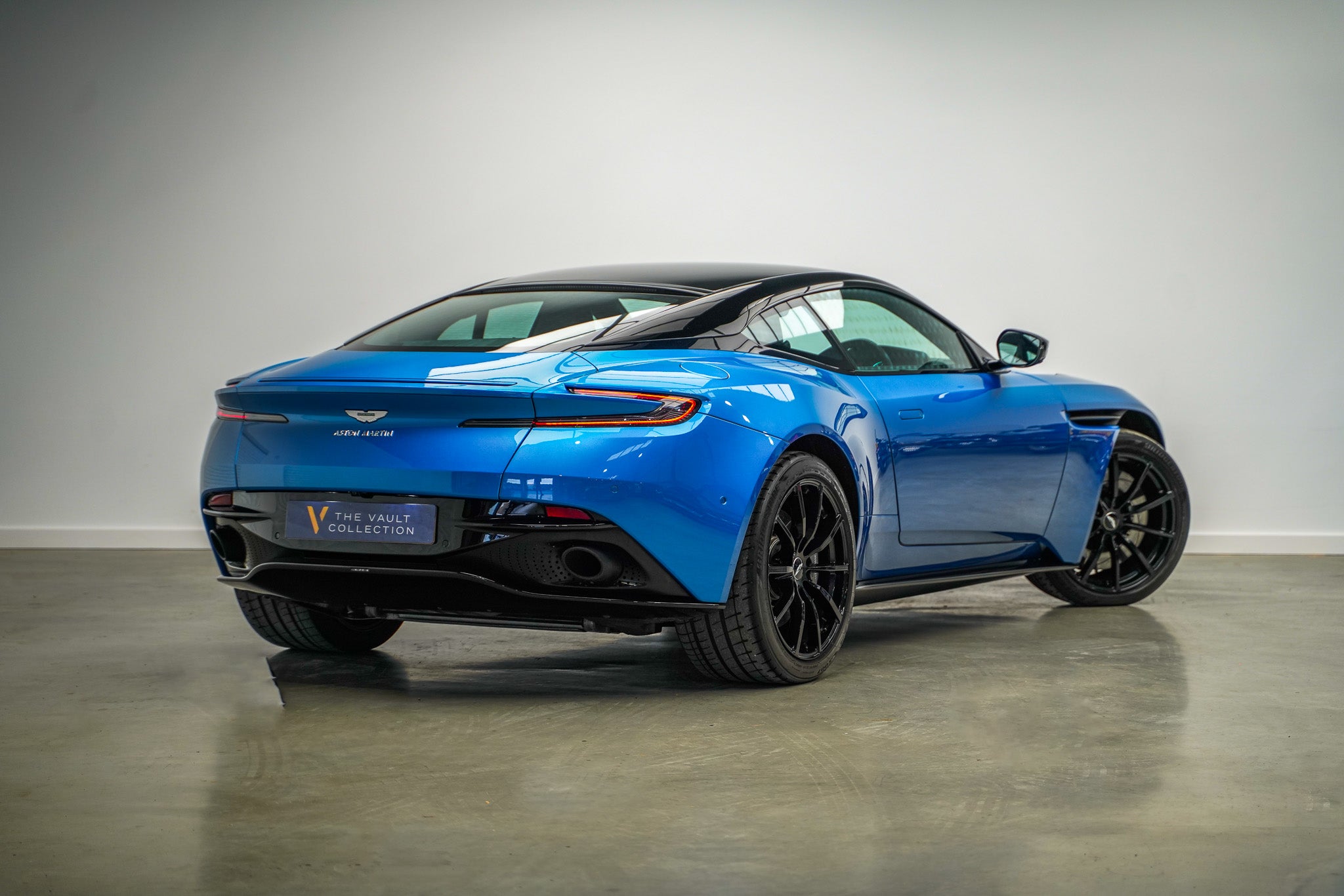 2019 Aston Martin DB11 AMR