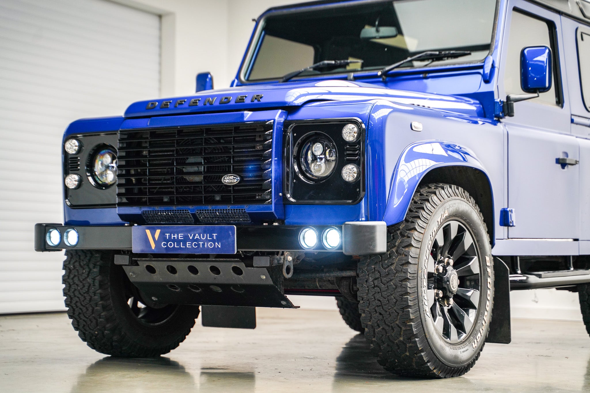 2015 "Urban Truck" Land Rover Defender 90 2.2 TDCi XS