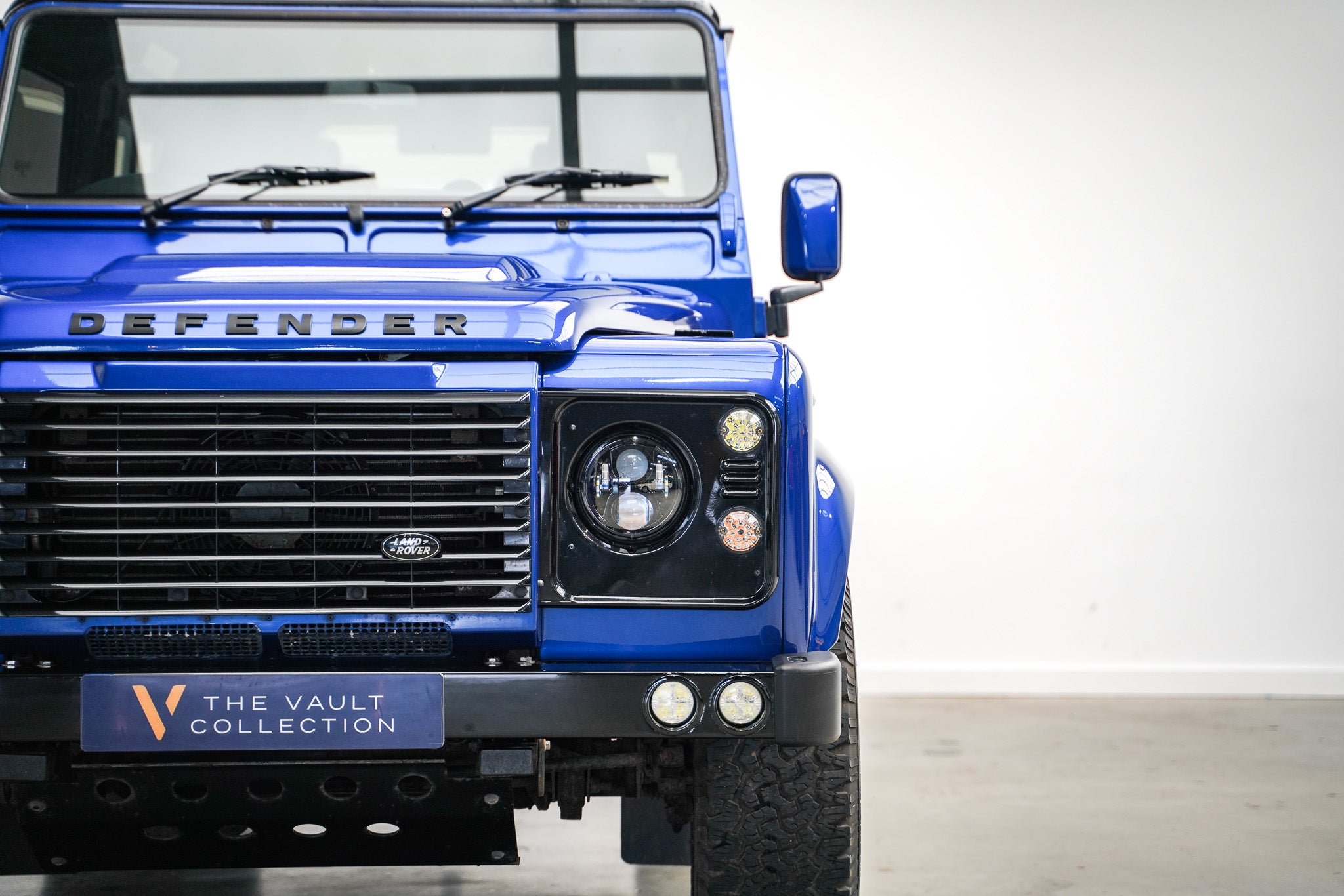 2015 "Urban Truck" Land Rover Defender 90 2.2 TDCi XS