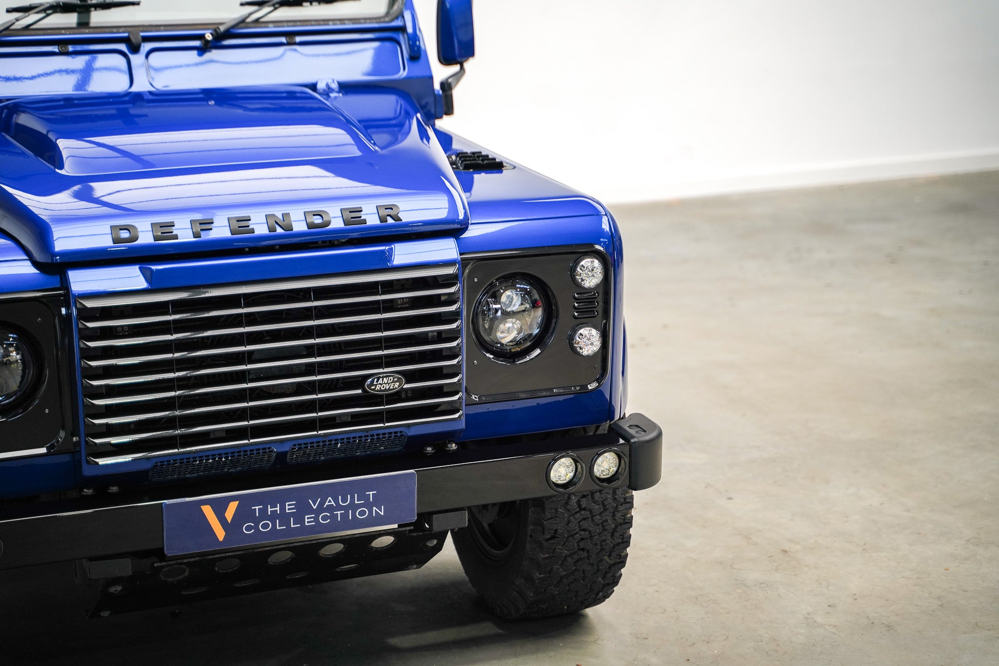 2015 "Urban Truck" Land Rover Defender 90 2.2 TDCi XS