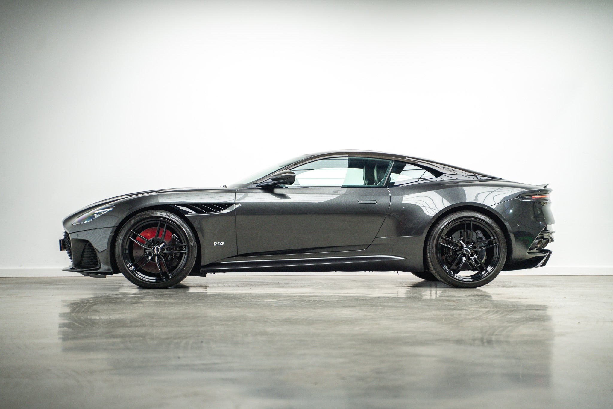 2018 Aston Martin DBS Superleggera