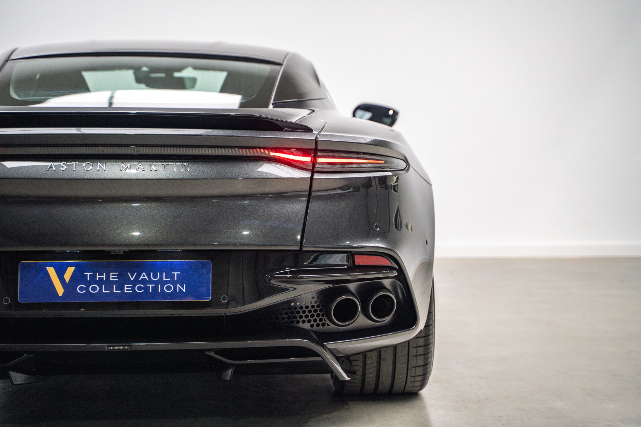 2018 Aston Martin DBS Superleggera