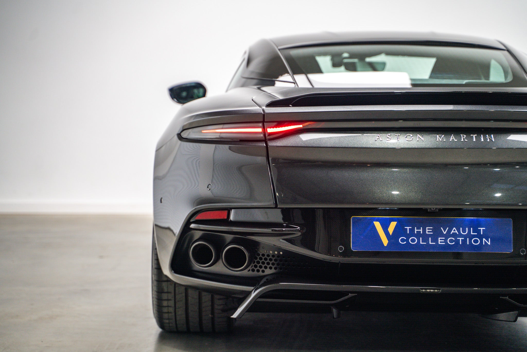 2018 Aston Martin DBS Superleggera