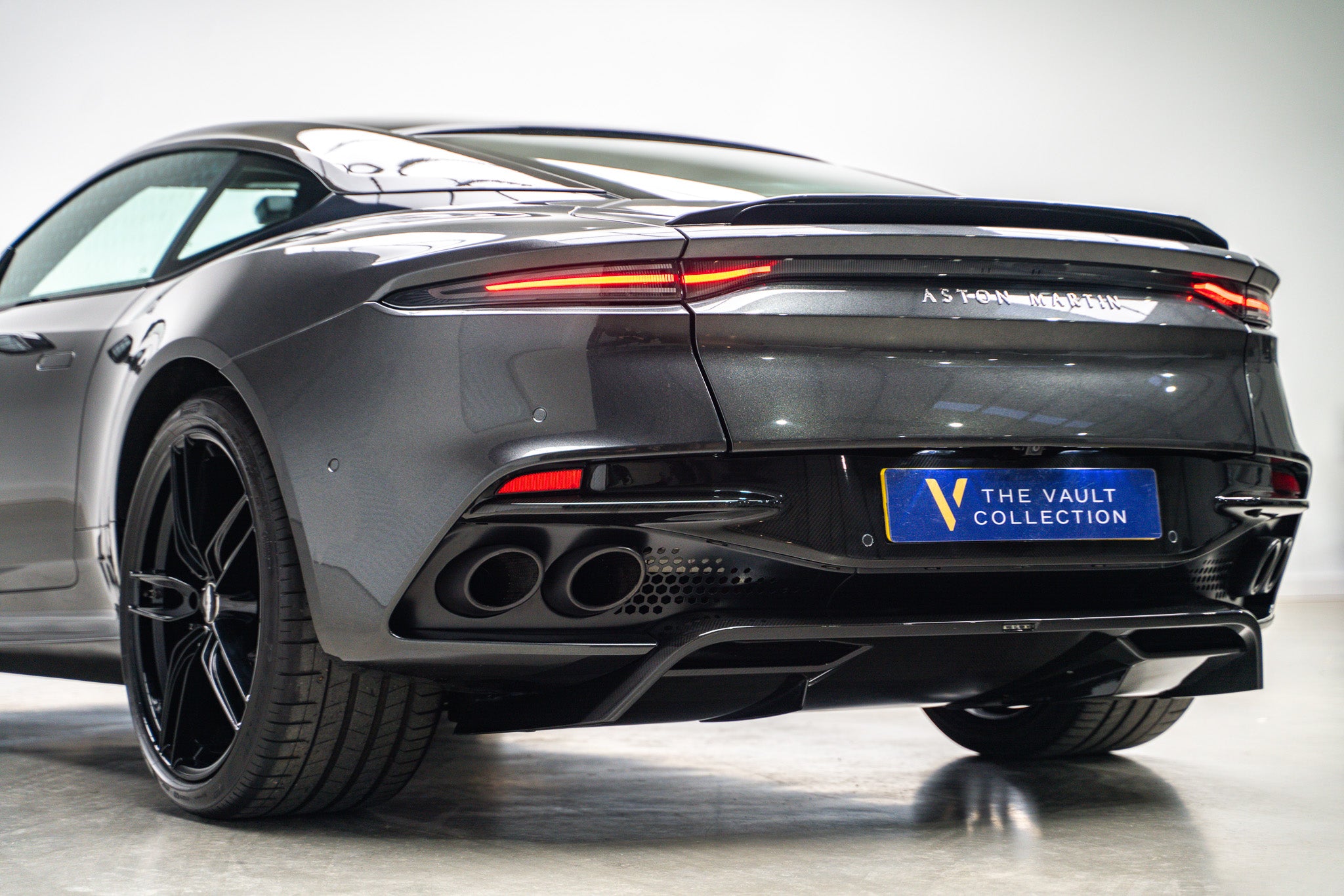 2018 Aston Martin DBS Superleggera