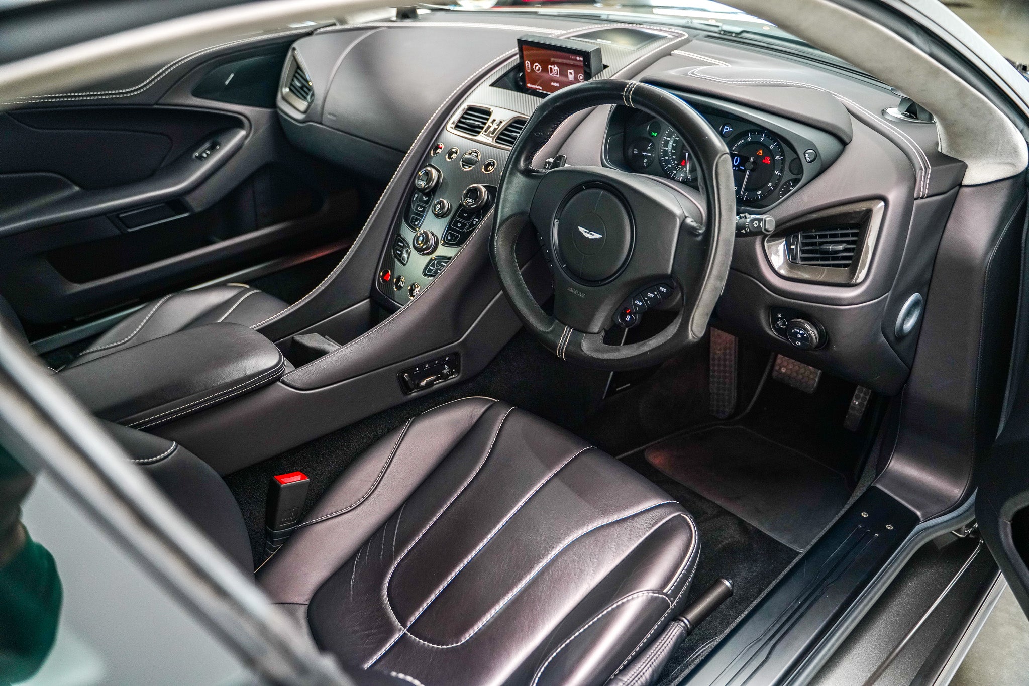 2017 Aston Martin V12 Vanquish S