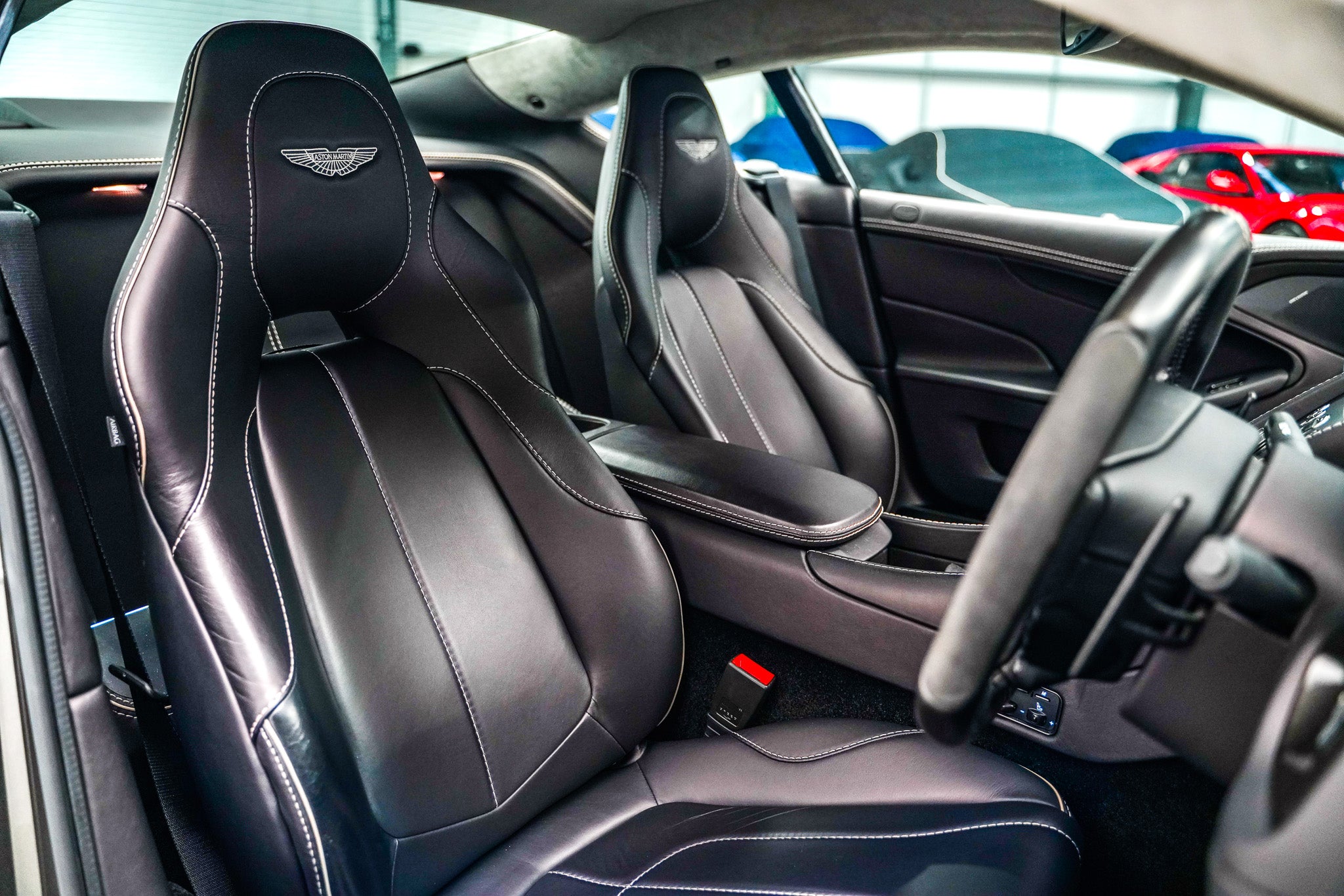 2017 Aston Martin V12 Vanquish S