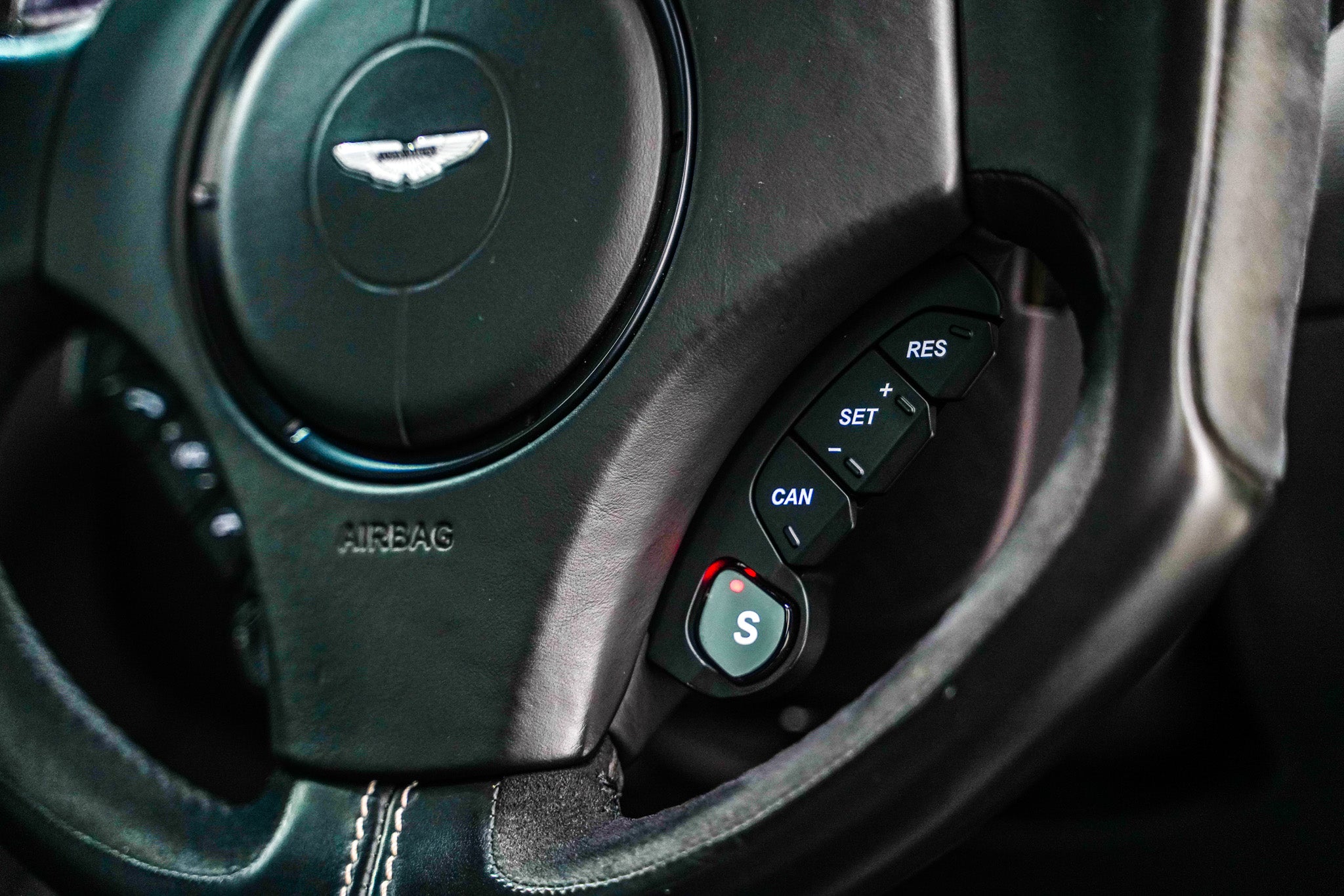 2017 Aston Martin V12 Vanquish S