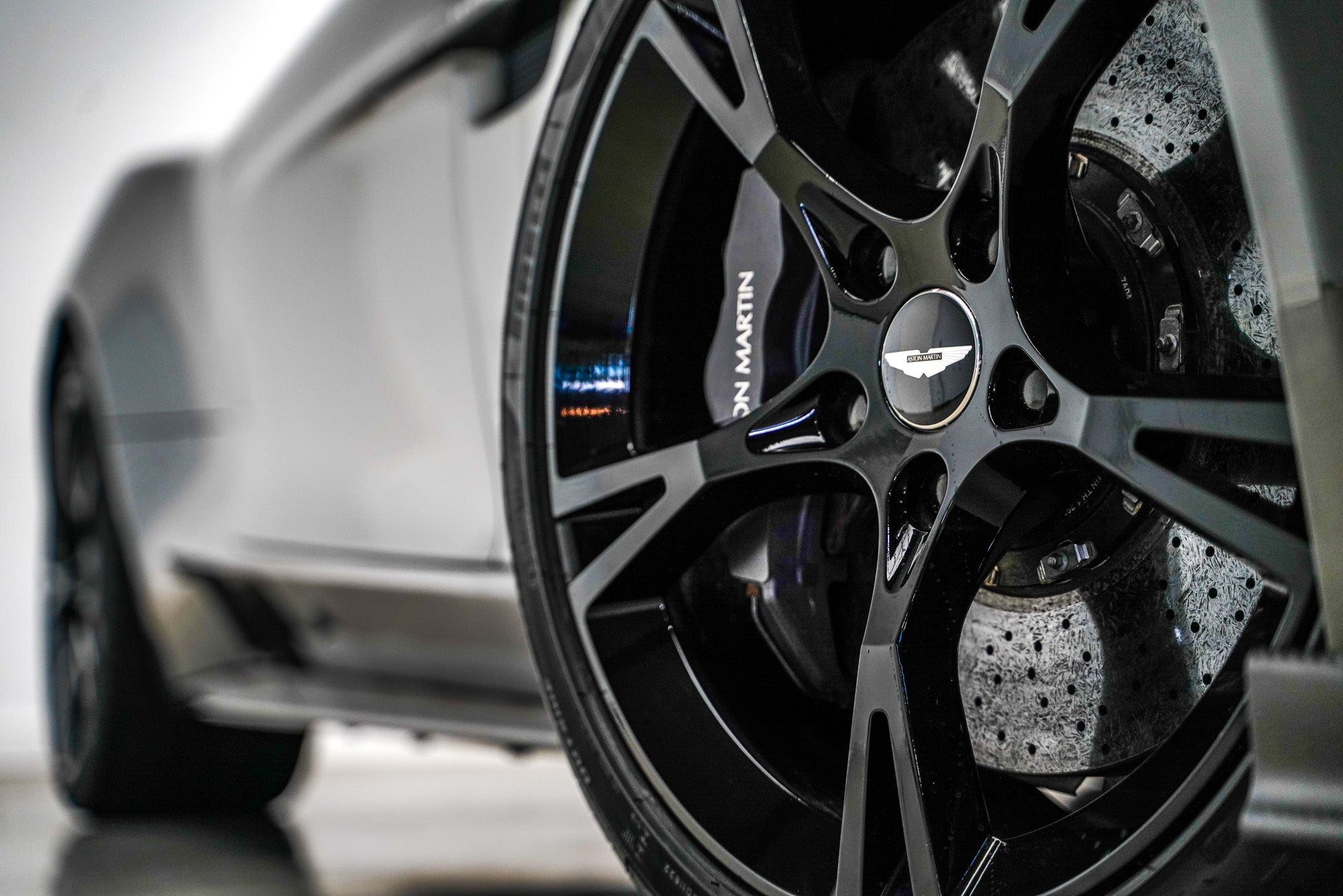 2017 Aston Martin V12 Vanquish S