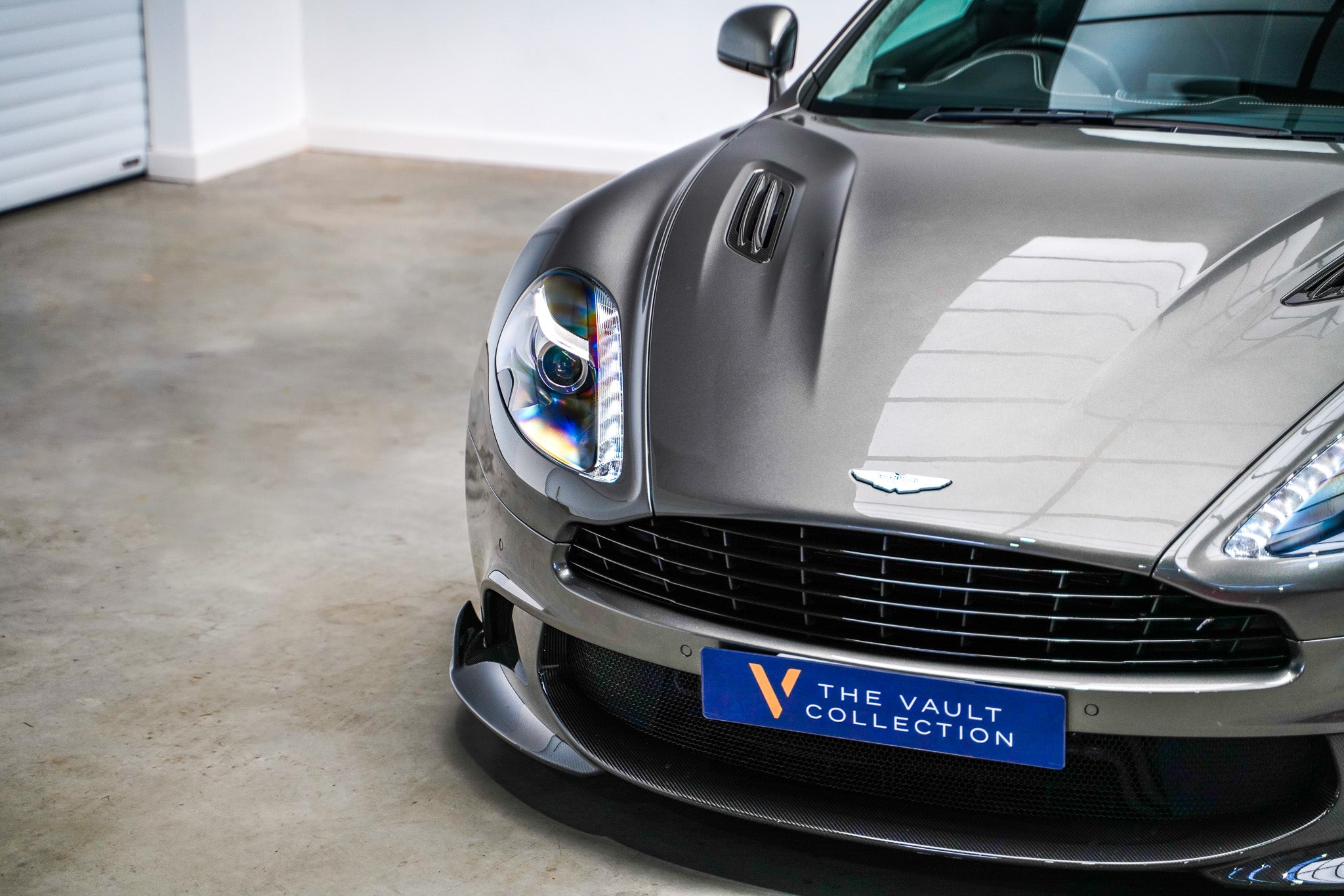 2017 Aston Martin V12 Vanquish S