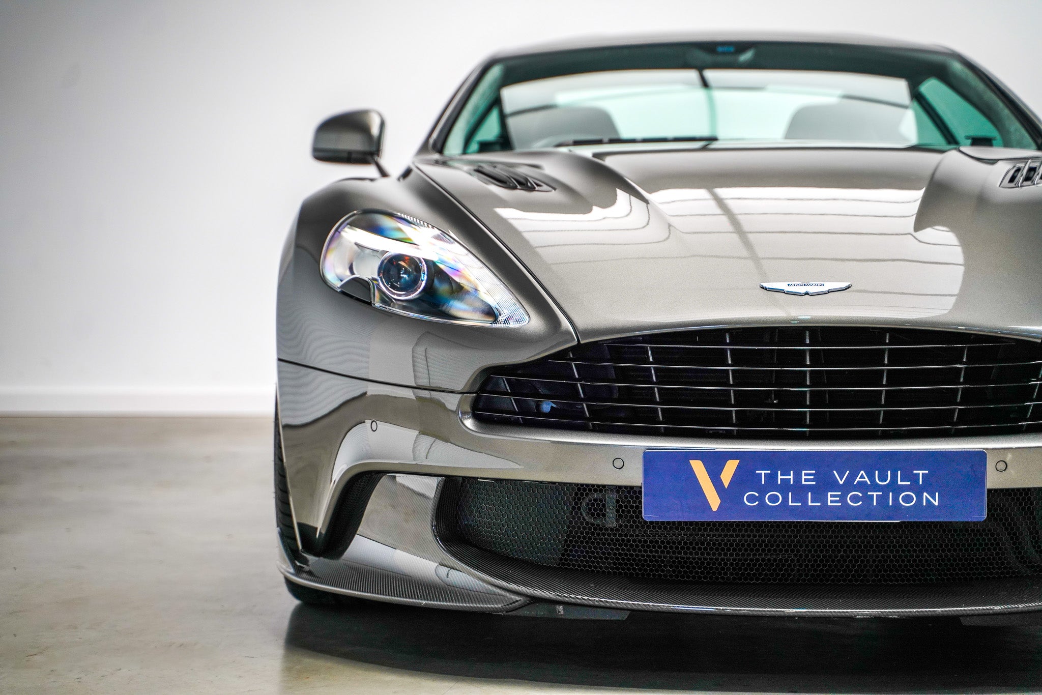 2017 Aston Martin V12 Vanquish S