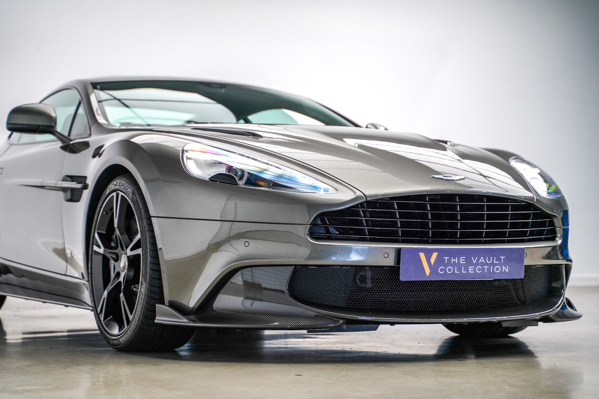 2017 Aston Martin V12 Vanquish S
