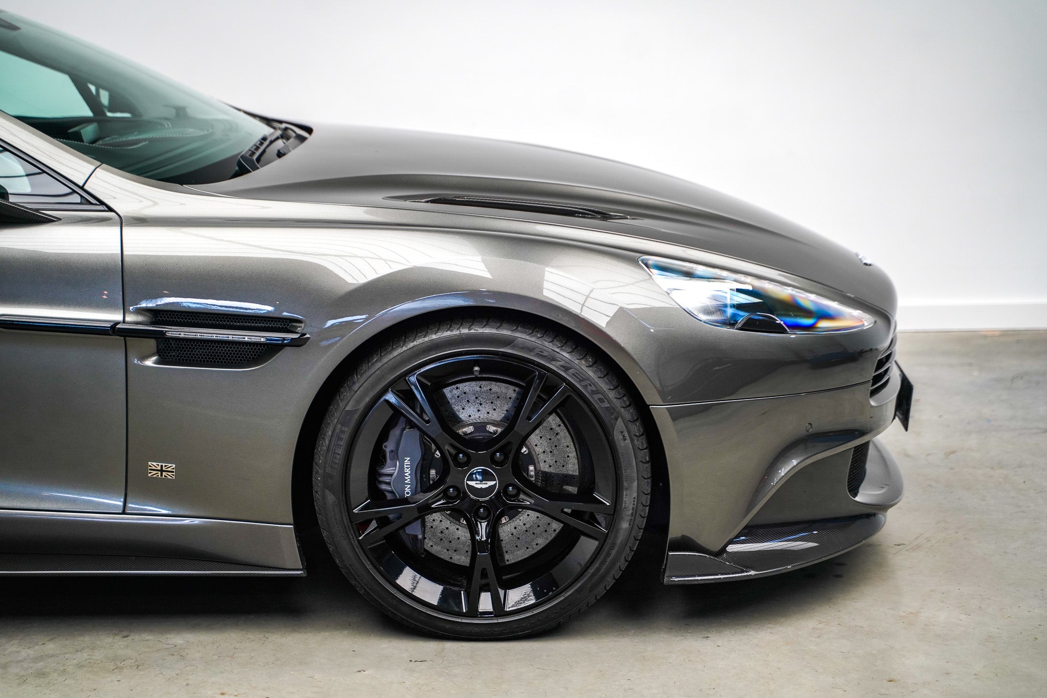 2017 Aston Martin V12 Vanquish S