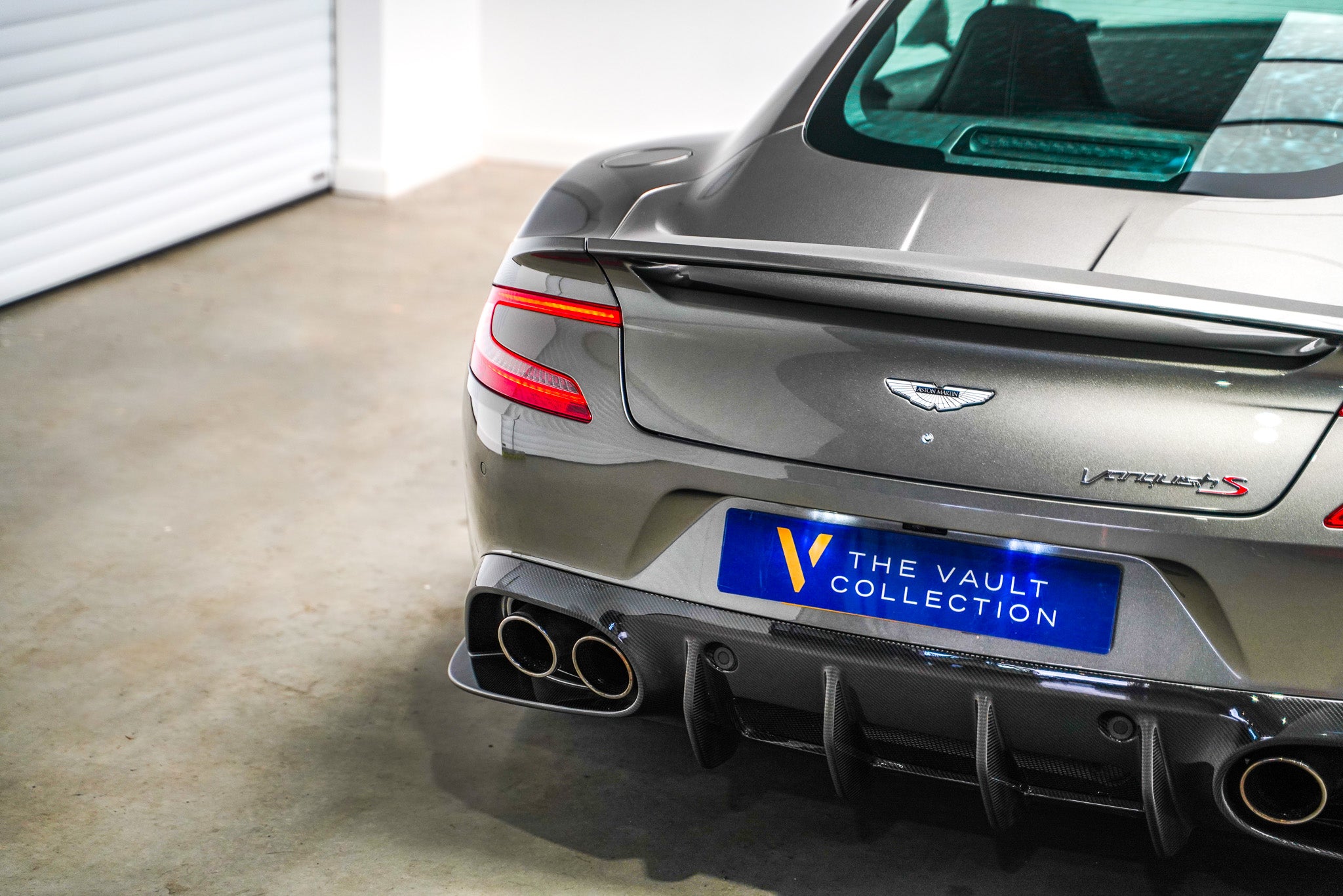 2017 Aston Martin V12 Vanquish S