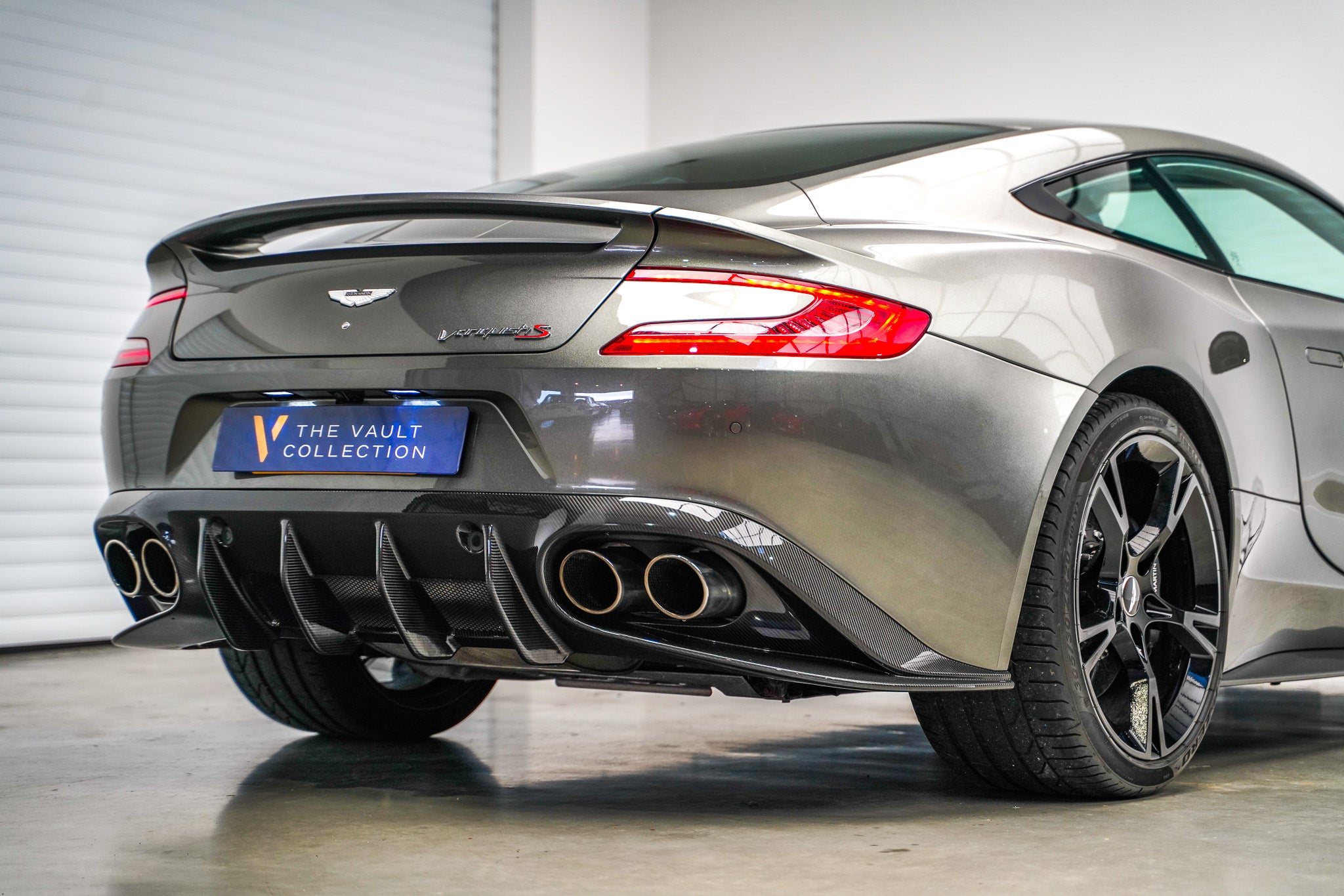 2017 Aston Martin V12 Vanquish S