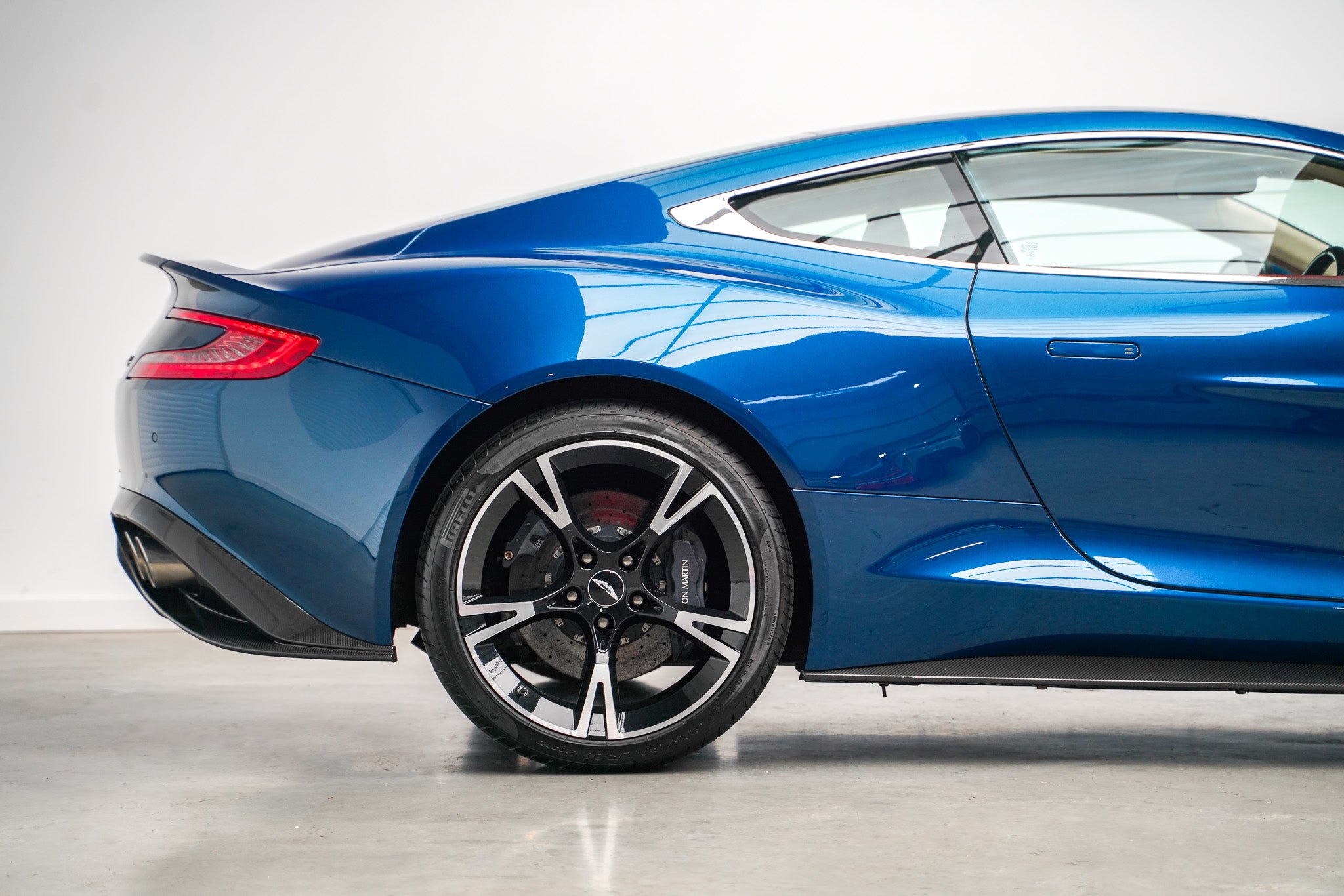 2017 Aston Martin Vanquish S