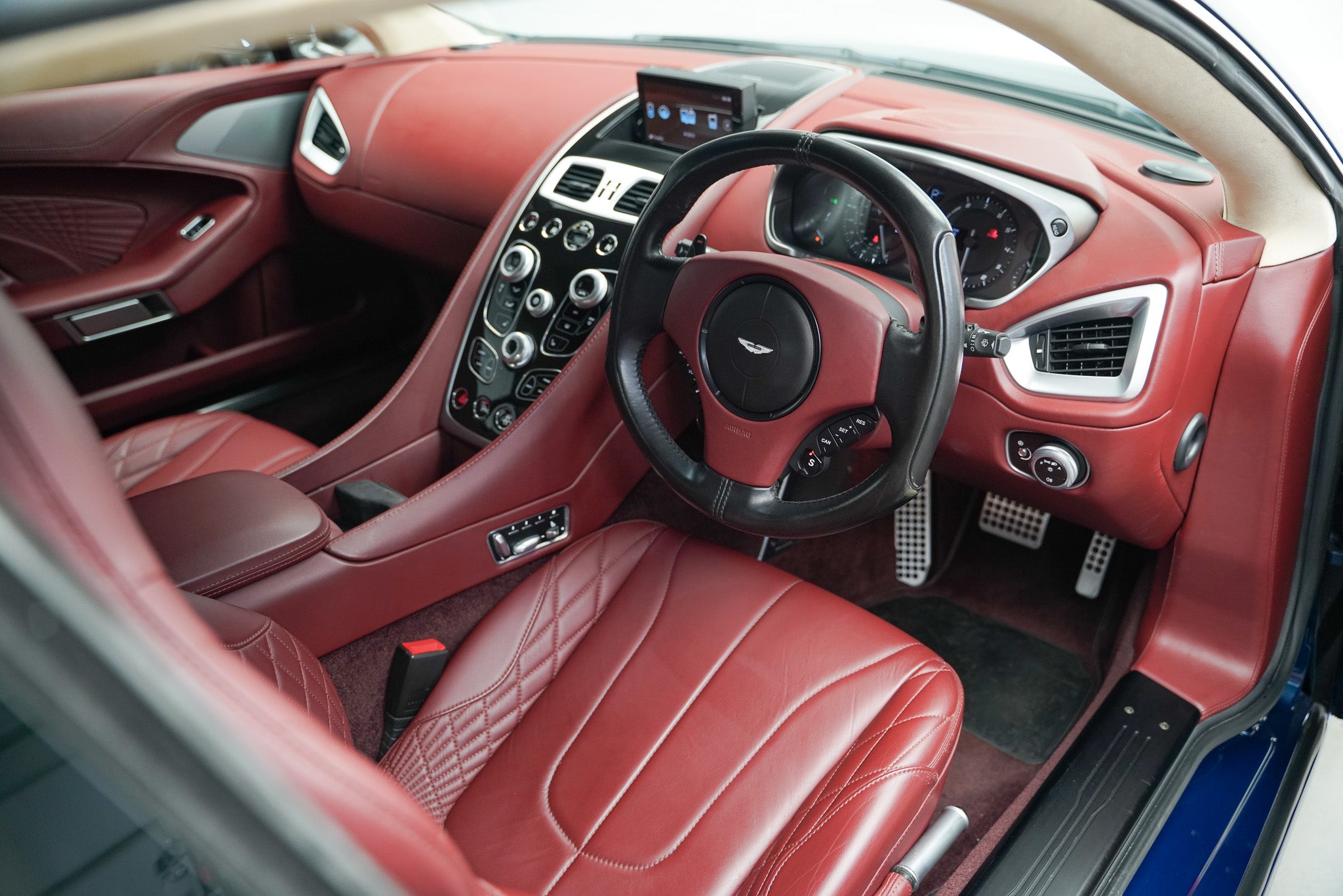 2017 Aston Martin Vanquish S