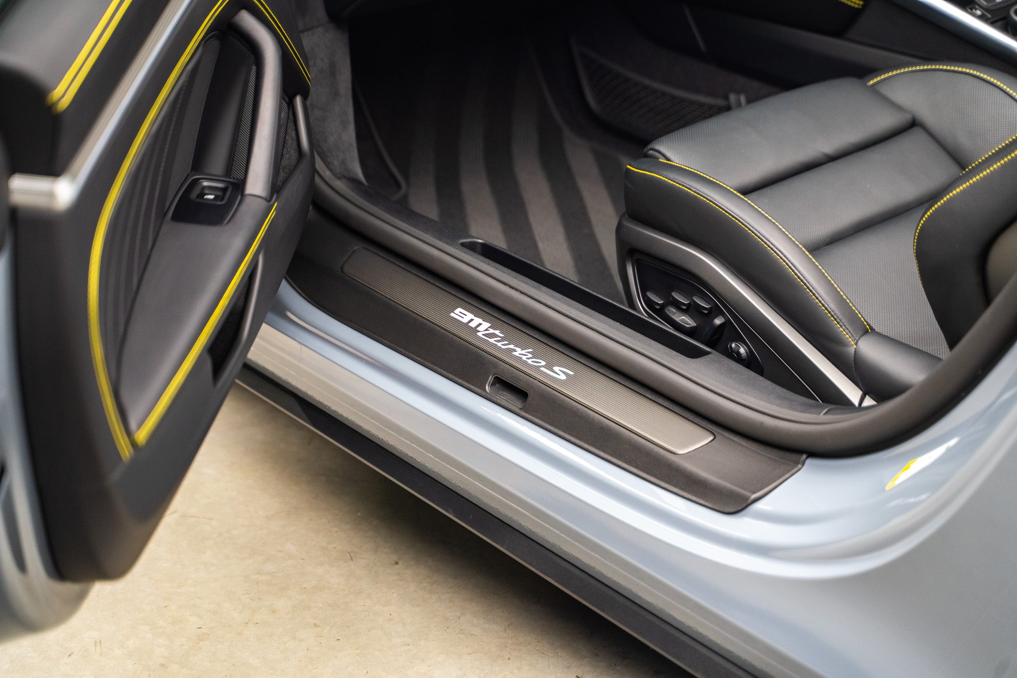 2023 Porsche 911 992 Turbo S