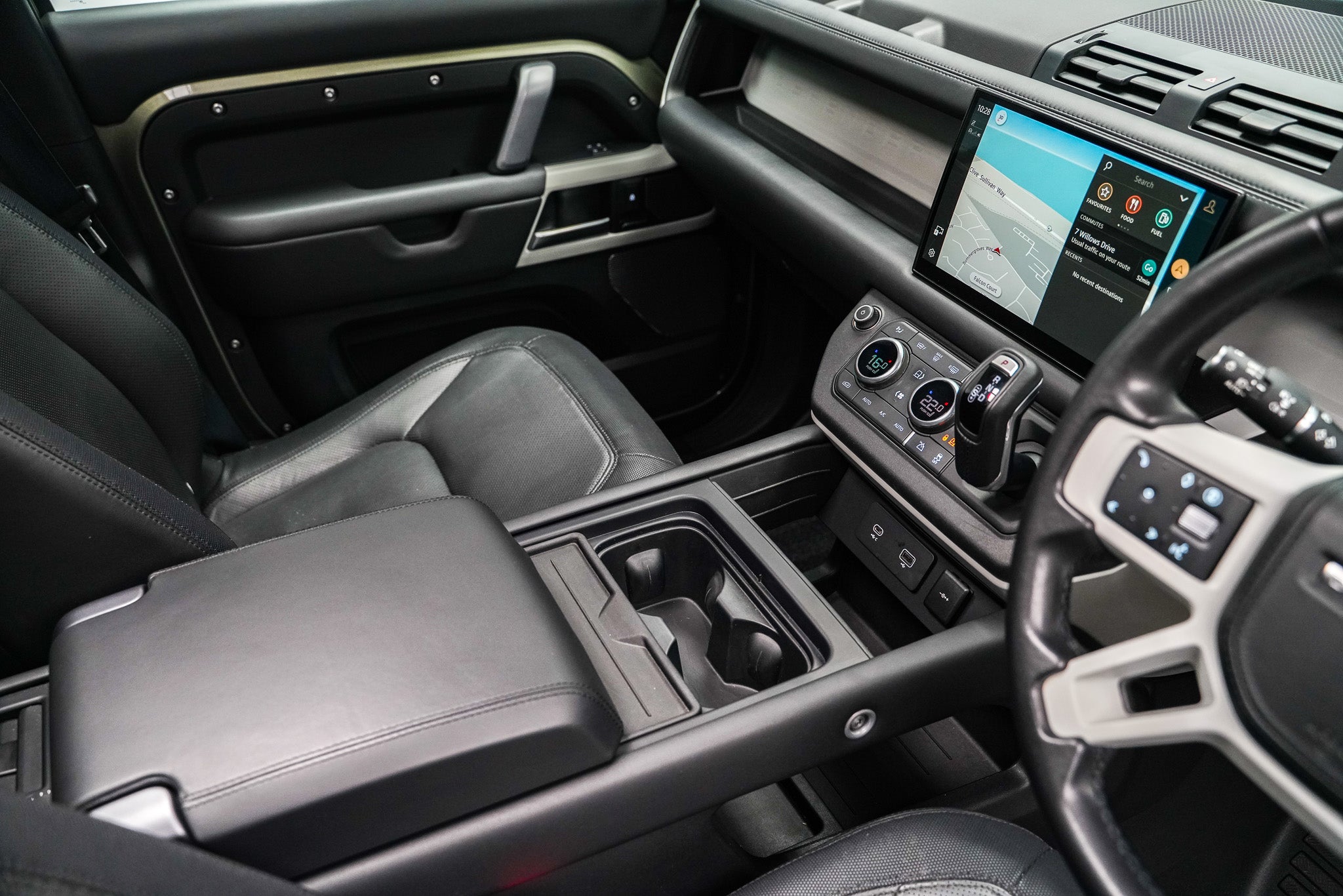 2023 Land Rover Defender 110 D300 X-Dynamic HSE