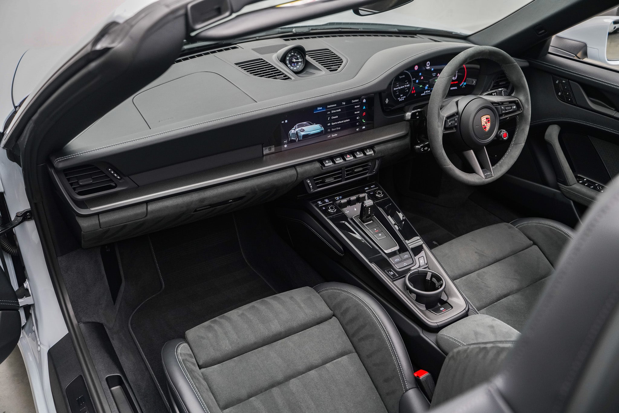 2025 Porsche 992.2 Carrera GTS Cabriolet