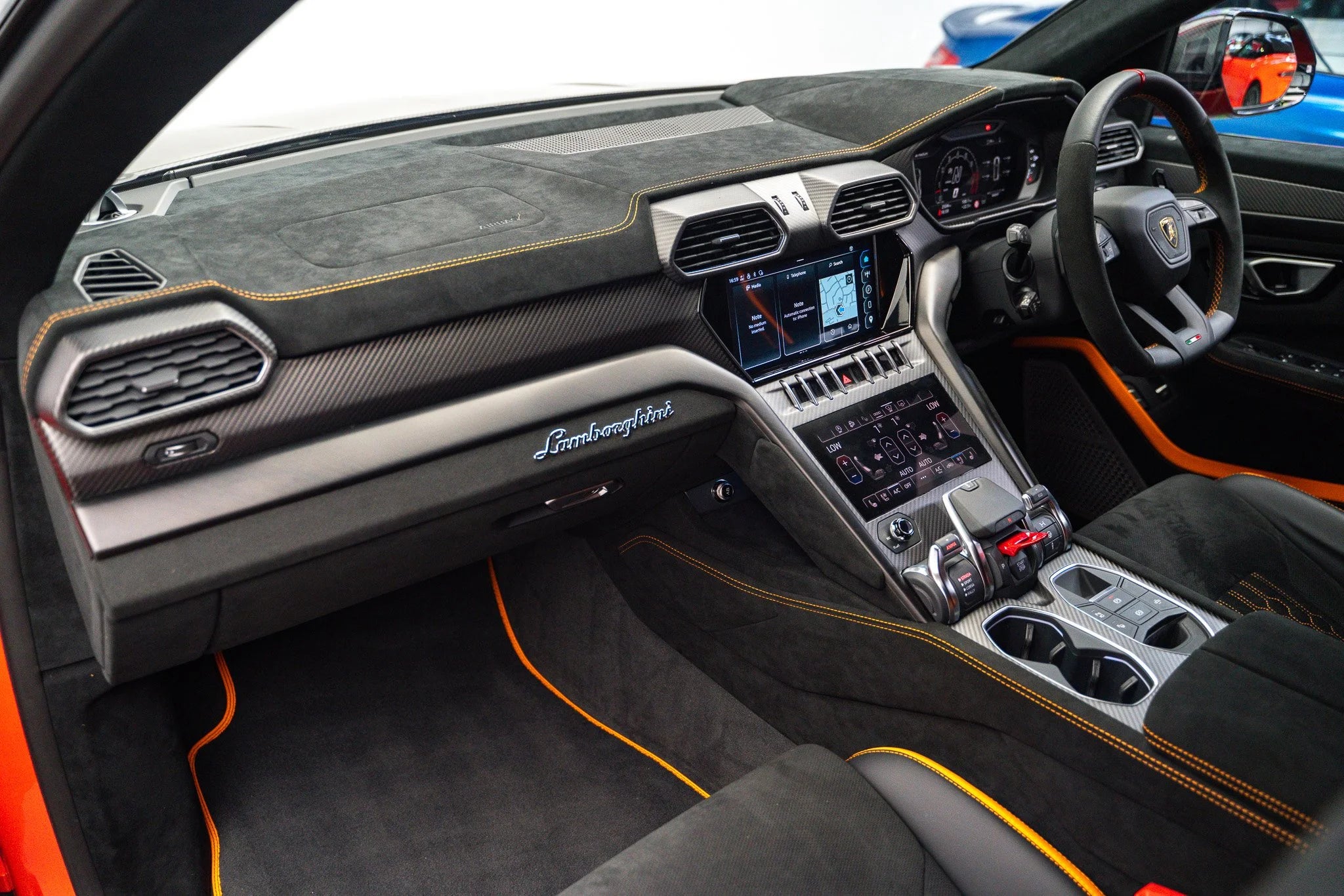 2023 Lamborghini Urus Performanté