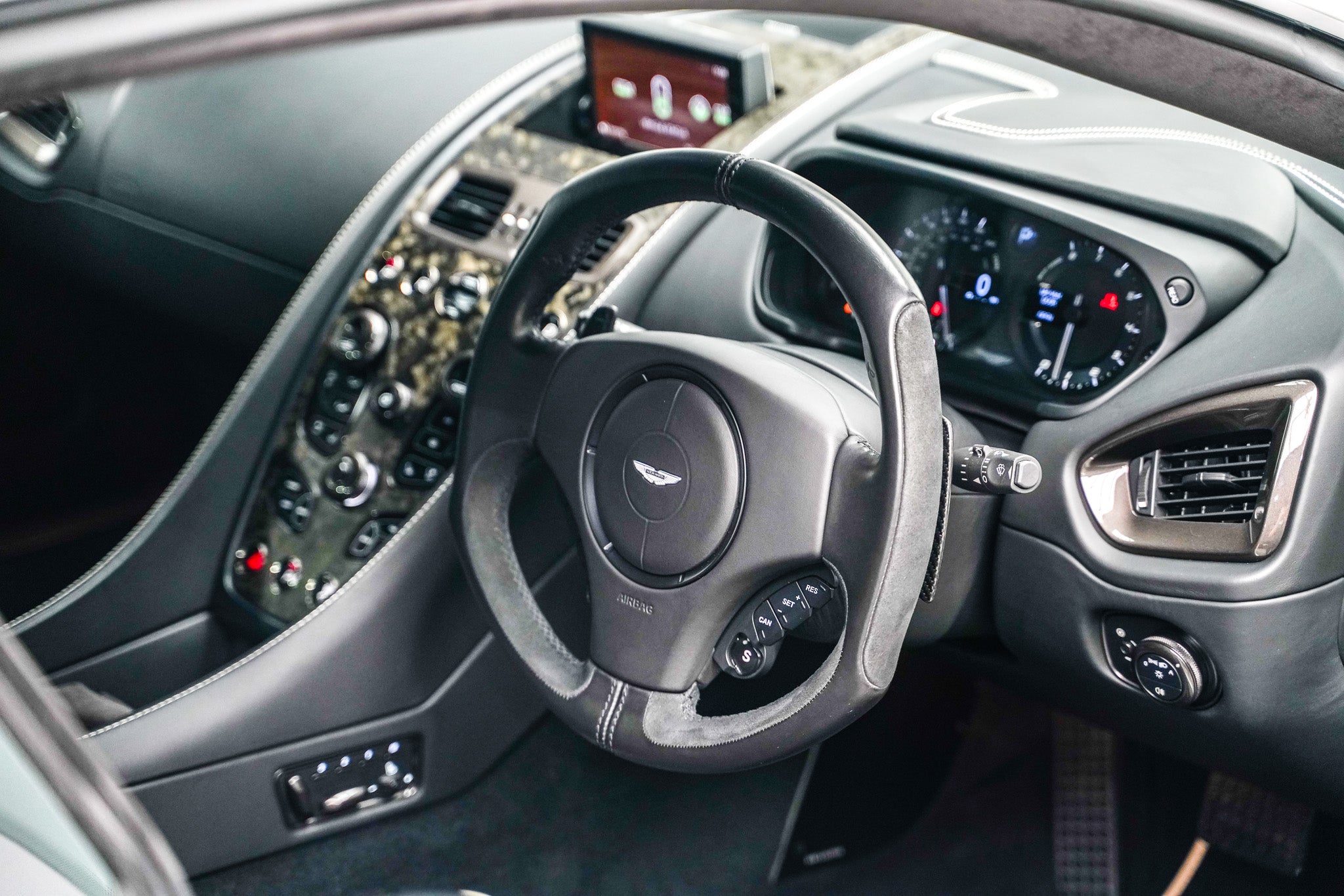 2018 Aston Martin V12 Vanquish S