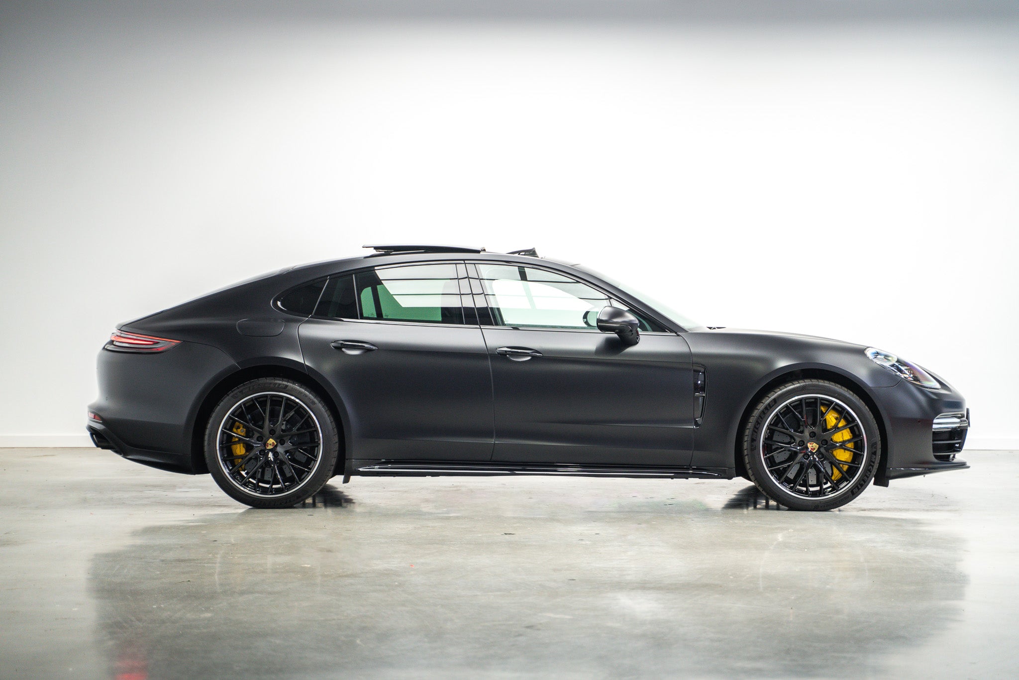 2018 Porsche Panamera Turbo S E-Hybrid