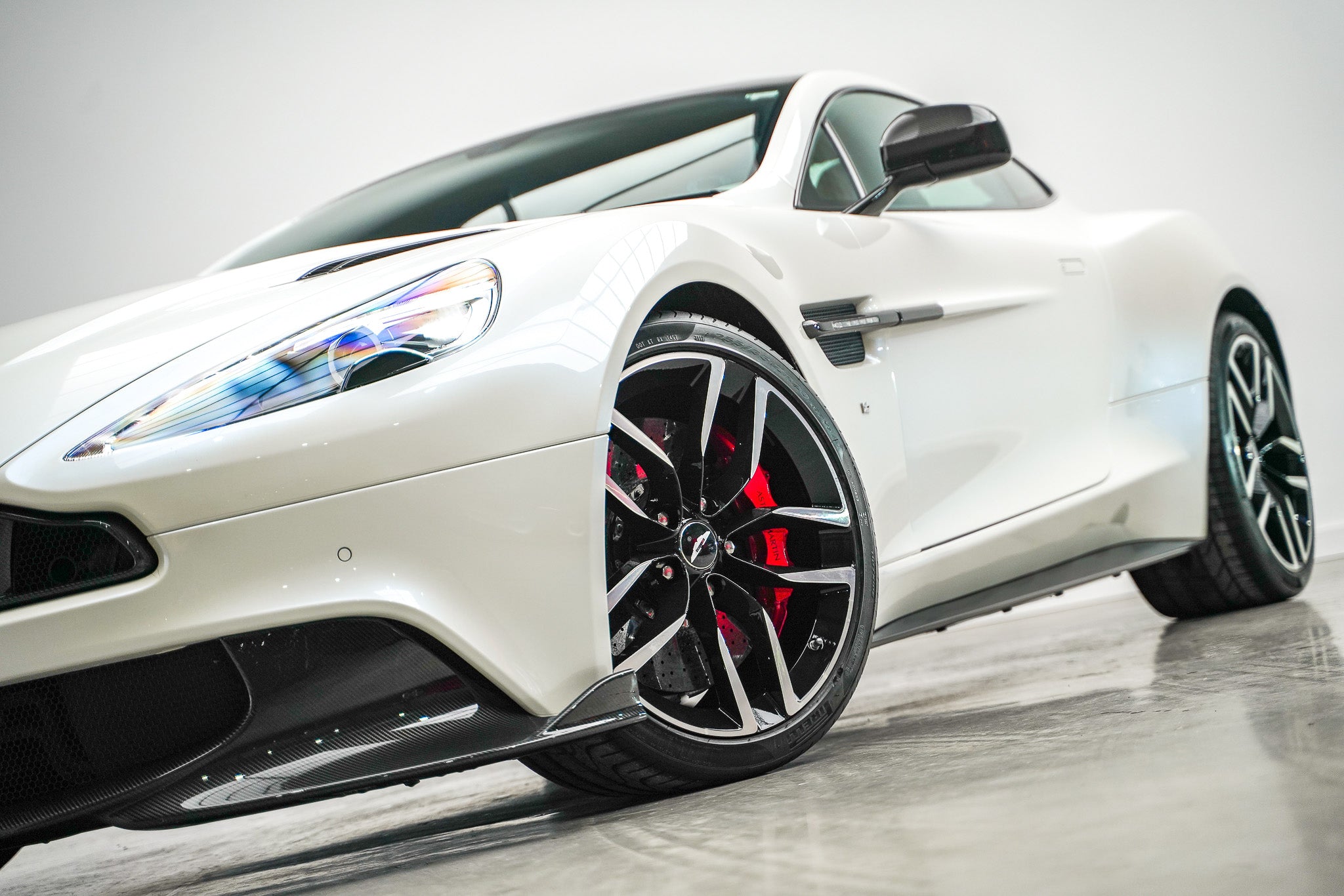 2018 Aston Martin V12 Vanquish S
