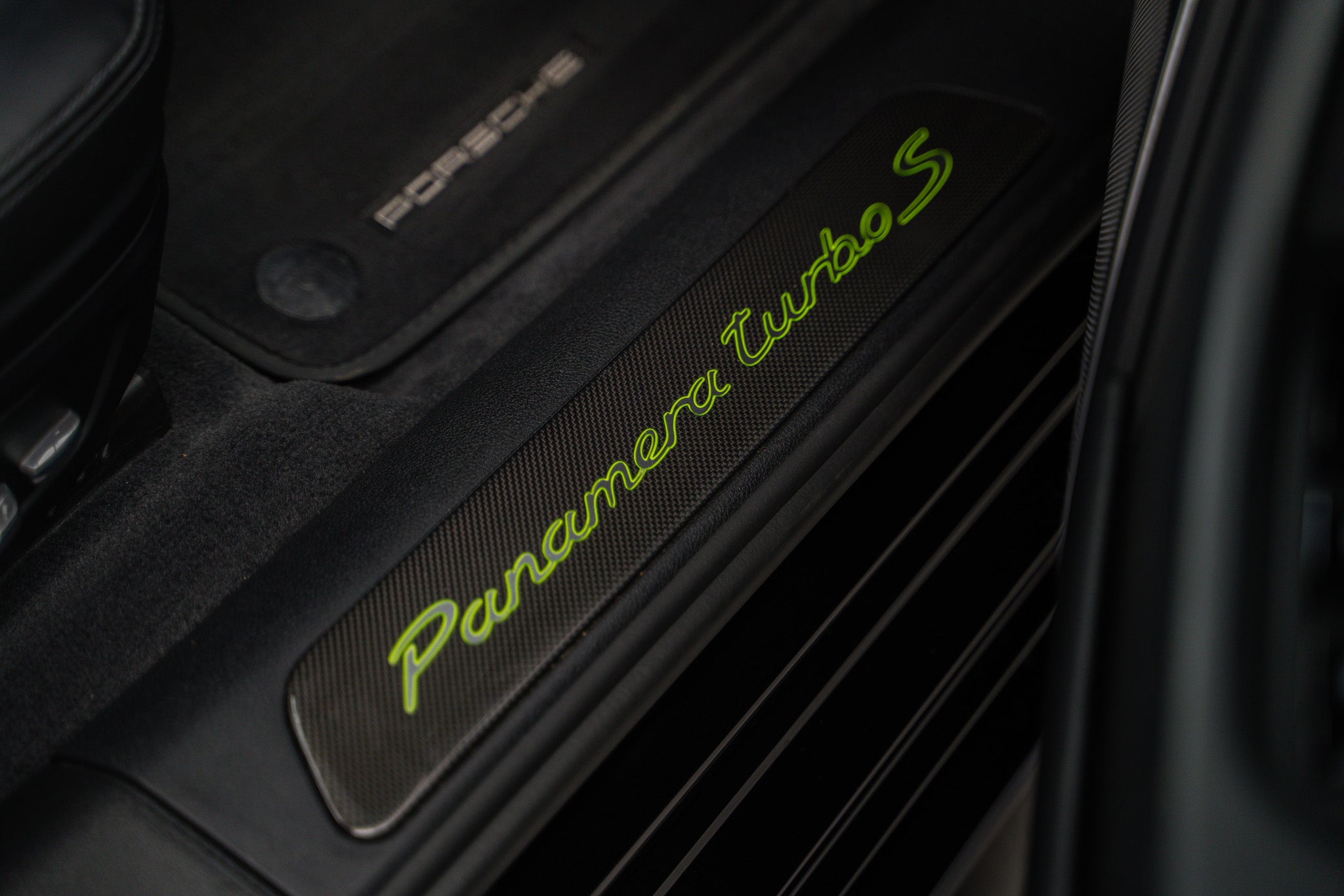 2018 Porsche Panamera Turbo S E-Hybrid