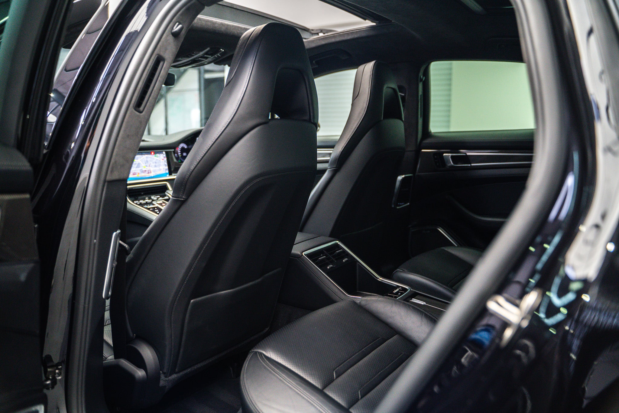 2018 Porsche Panamera Turbo S E-Hybrid