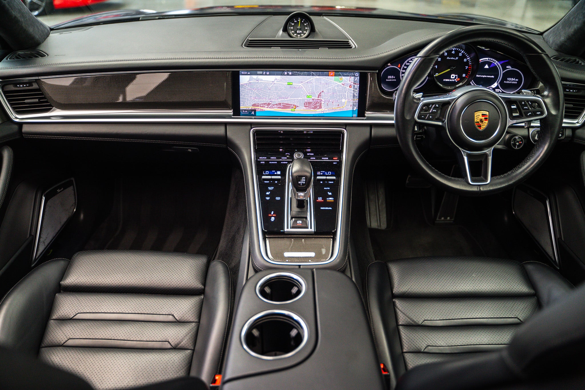 2018 Porsche Panamera Turbo S E-Hybrid
